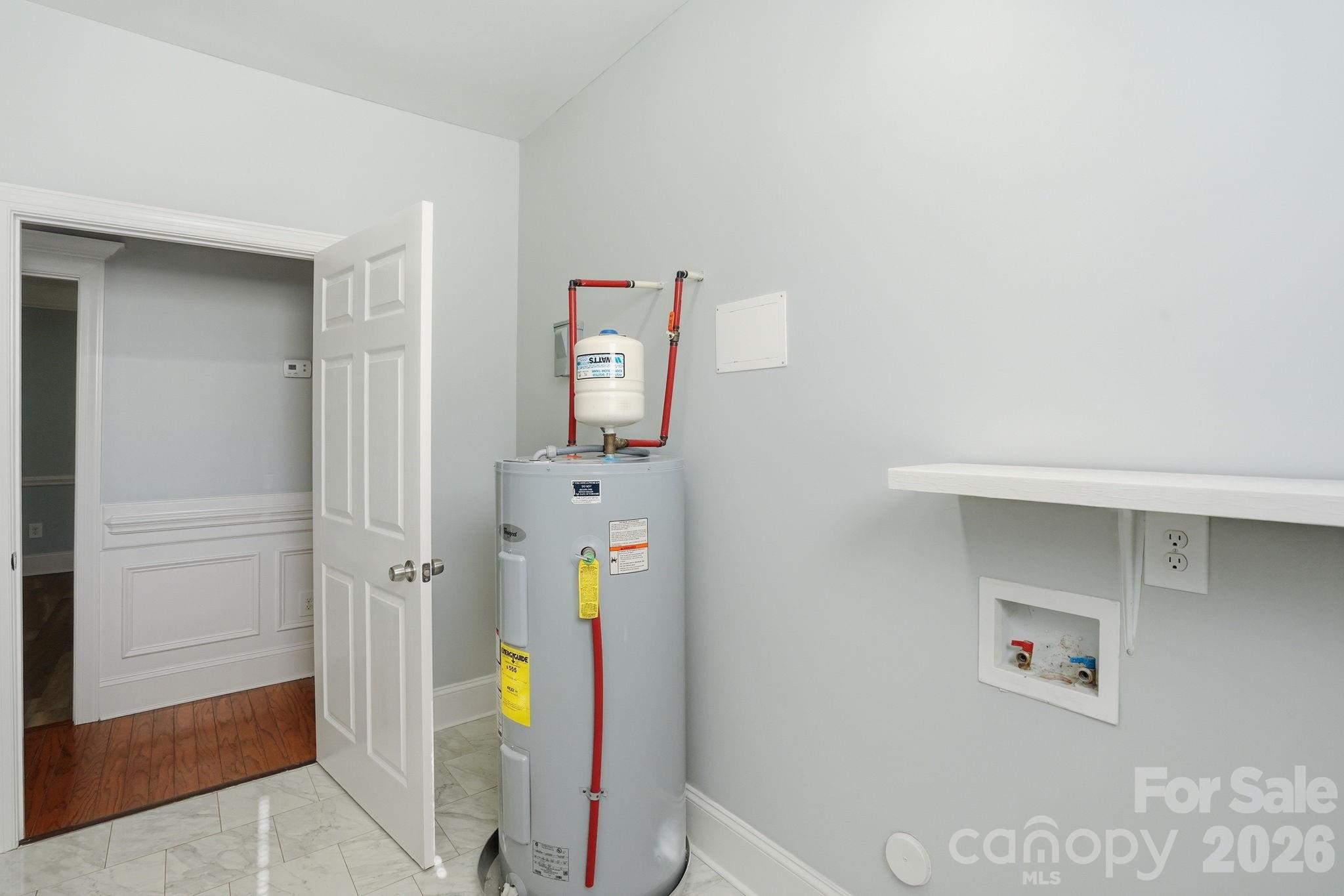 411 W Sullivan Street — Gastonia