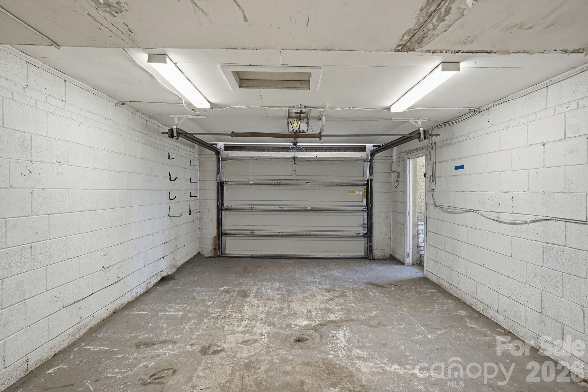 411 W Sullivan Street — Gastonia