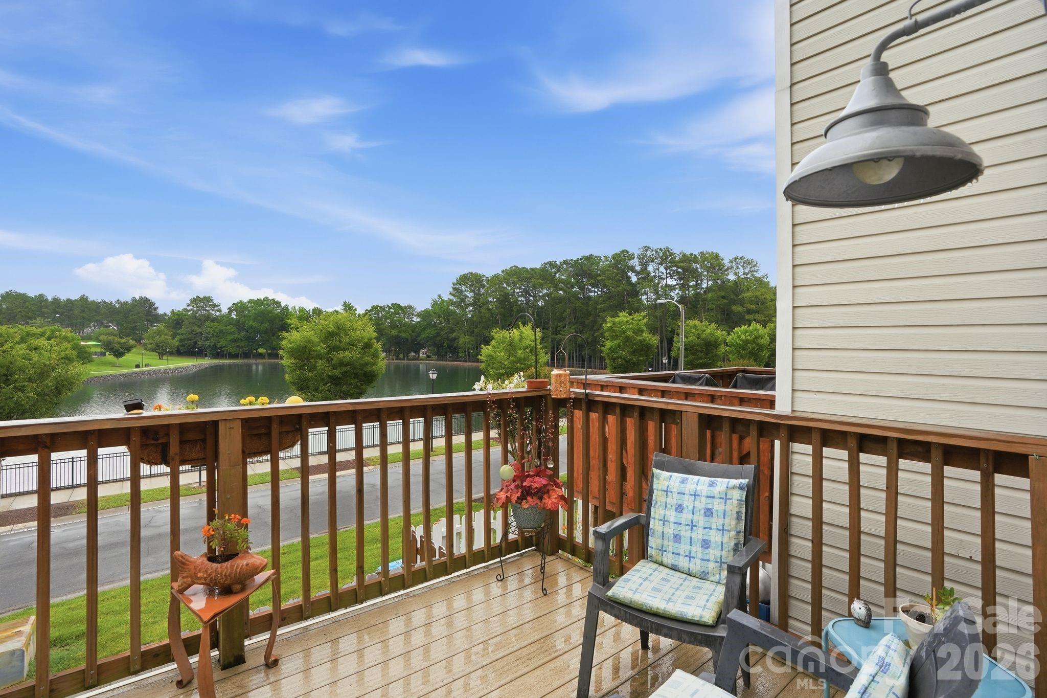 122 Water Oak Drive — Pineville