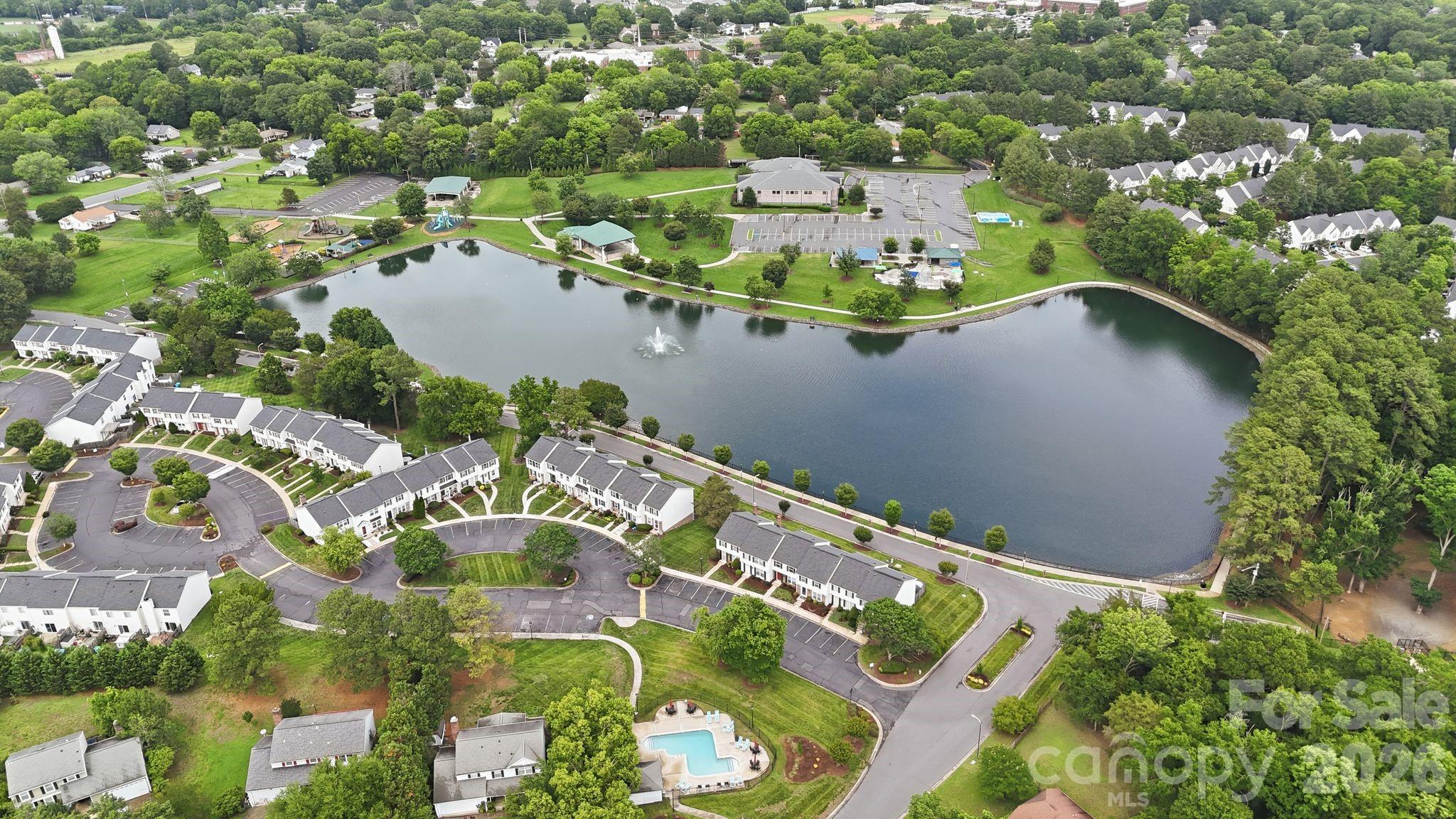 122 Water Oak Drive — Pineville