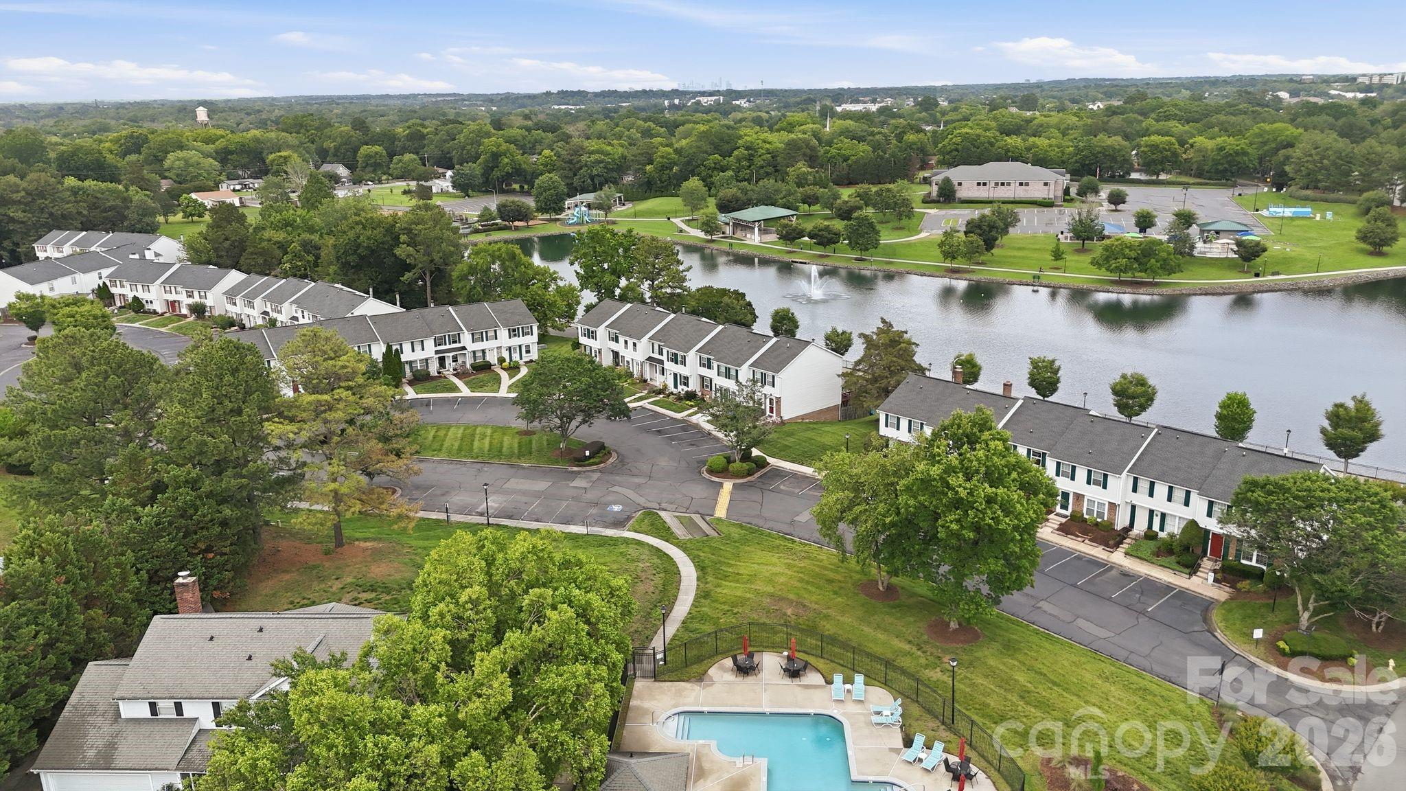 122 Water Oak Drive — Pineville