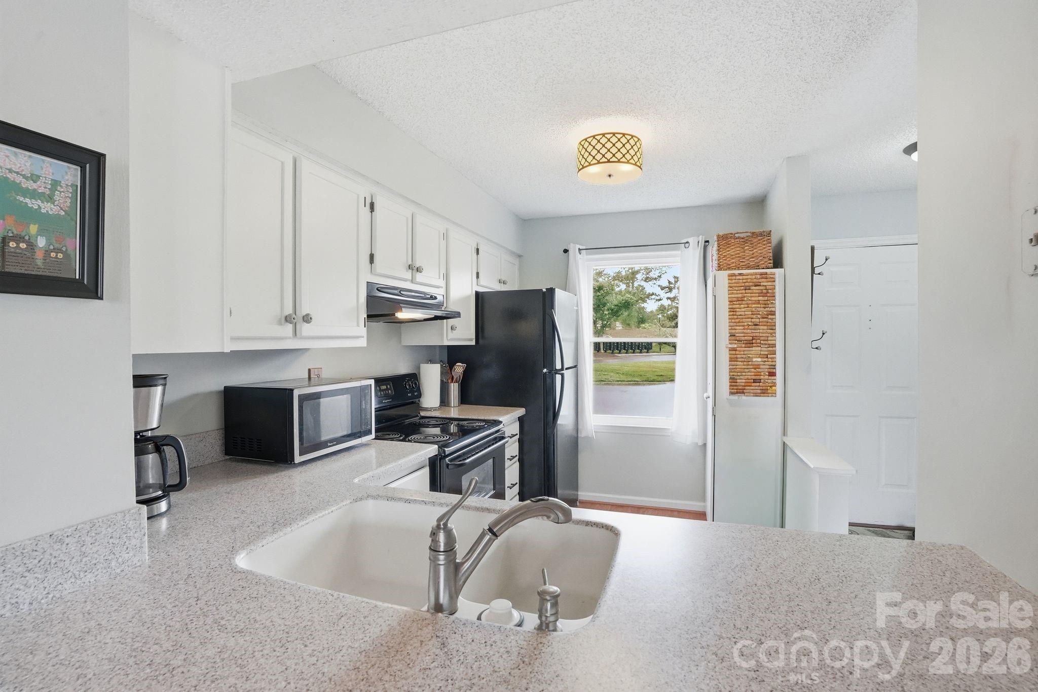 122 Water Oak Drive — Pineville
