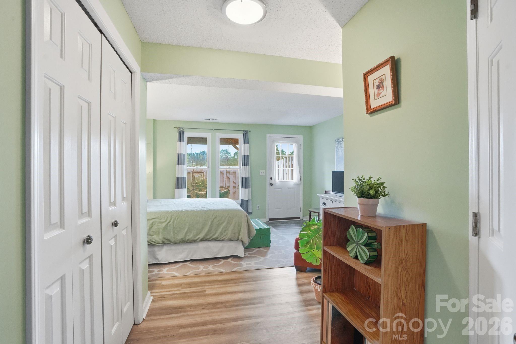 122 Water Oak Drive — Pineville