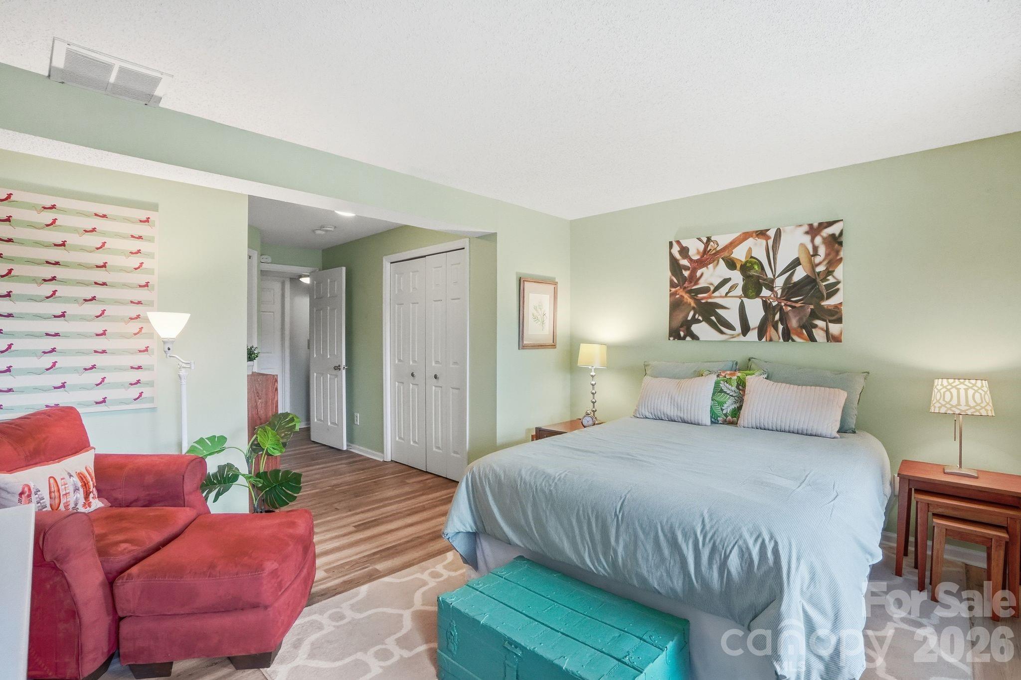 122 Water Oak Drive — Pineville