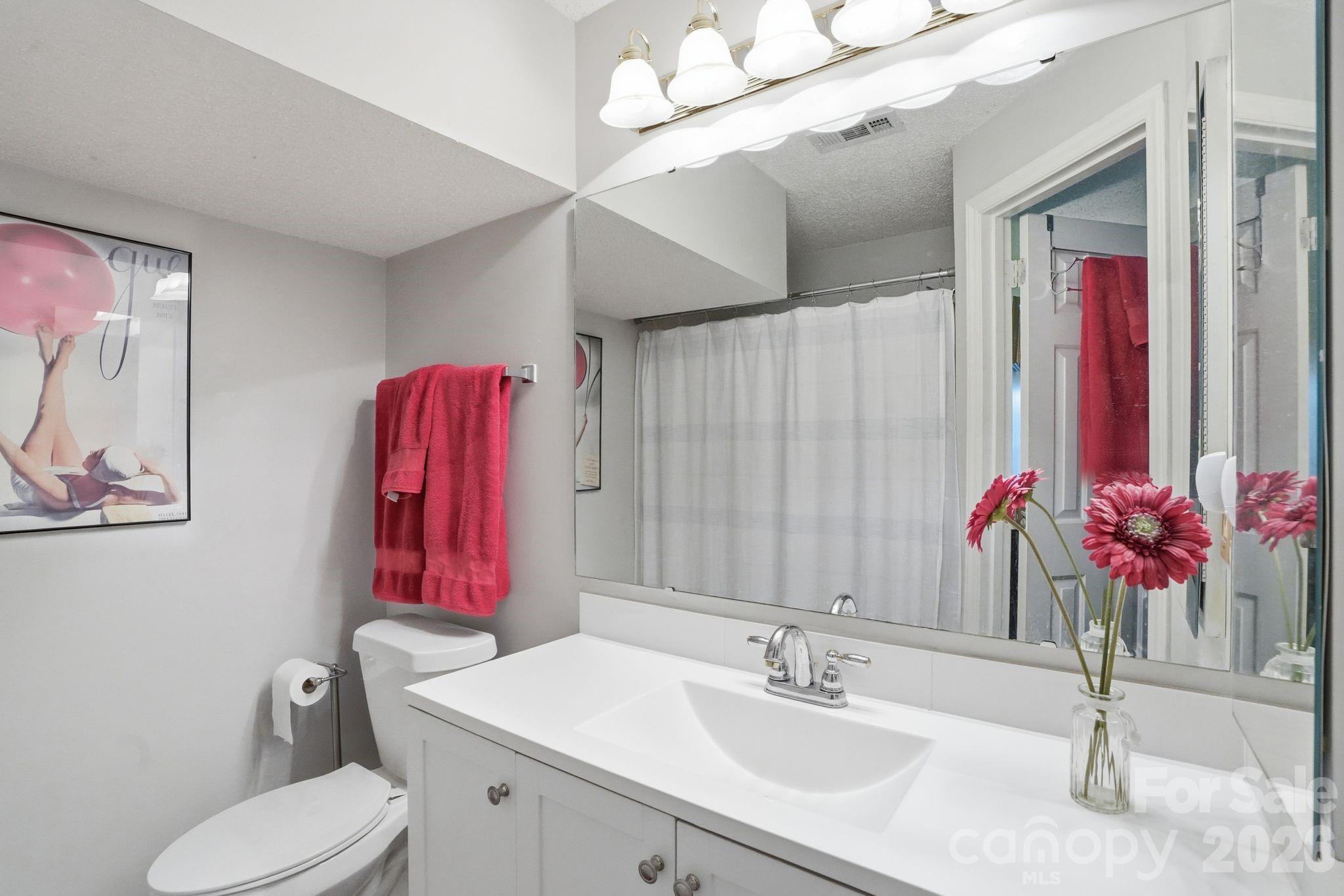 122 Water Oak Drive — Pineville