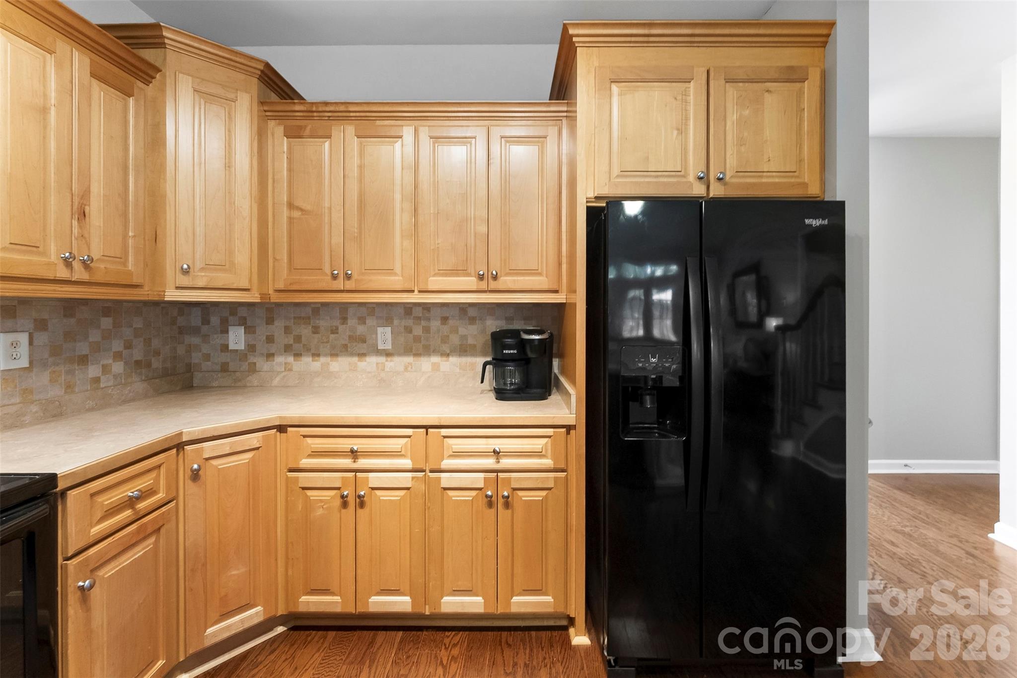 6008 River Garden Court — Lowell