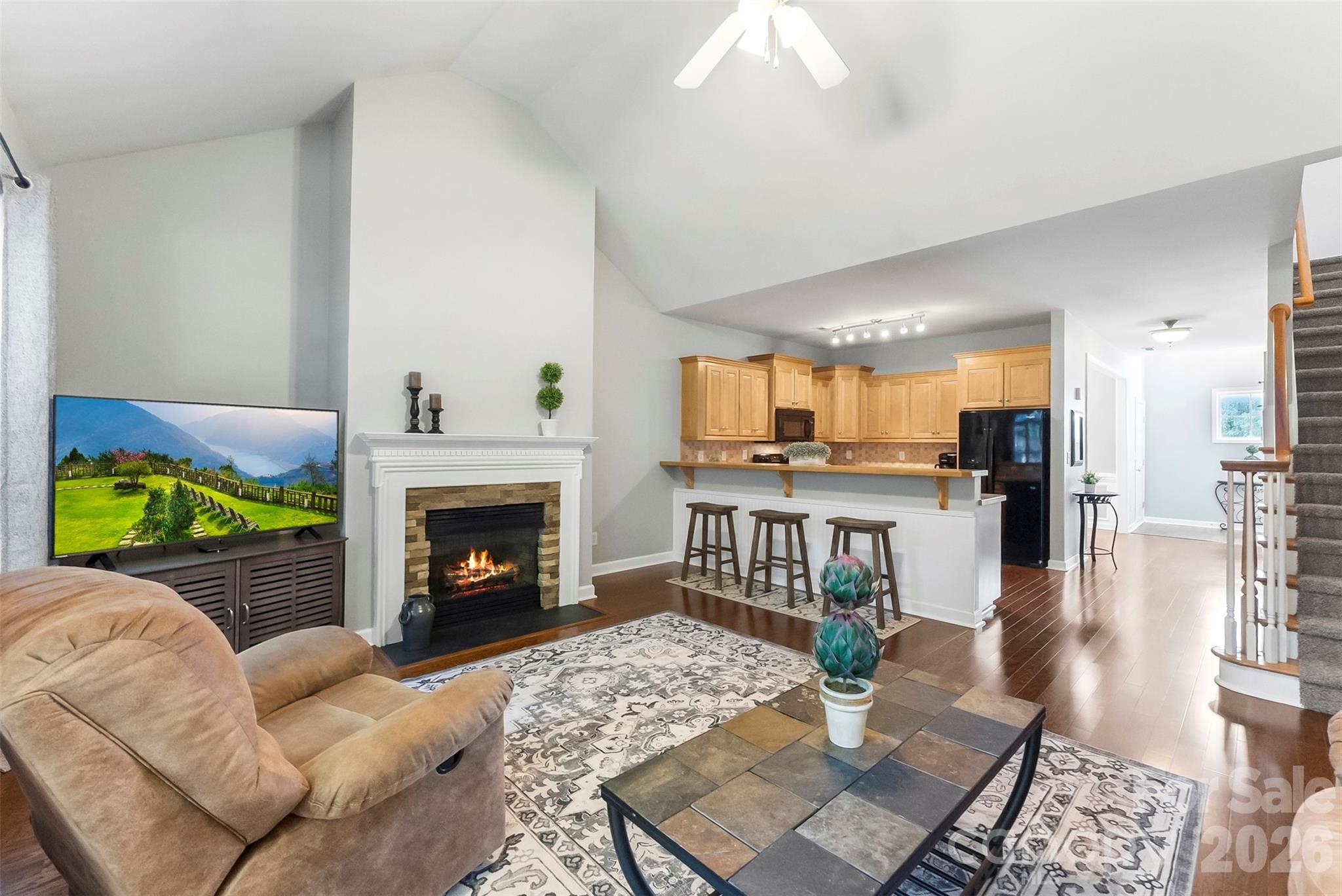 6008 River Garden Court — Lowell