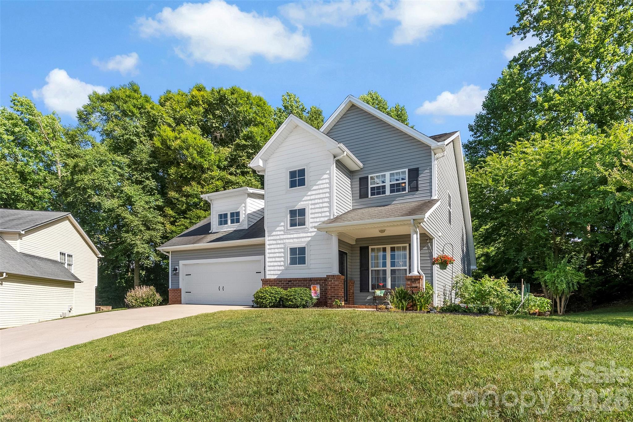 6008 River Garden Court — Lowell