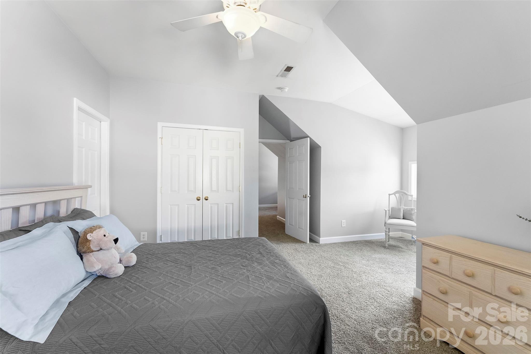 6008 River Garden Court — Lowell