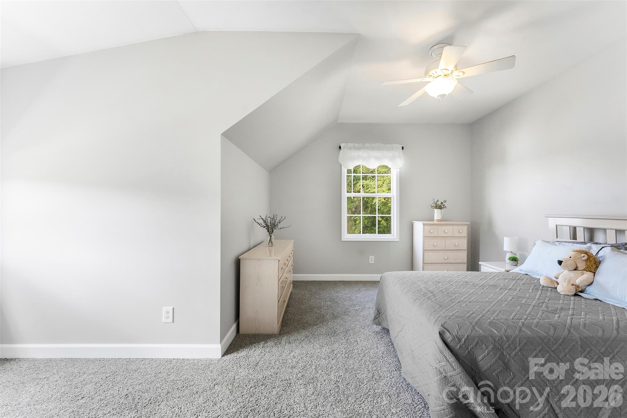 6008 River Garden Court — Lowell