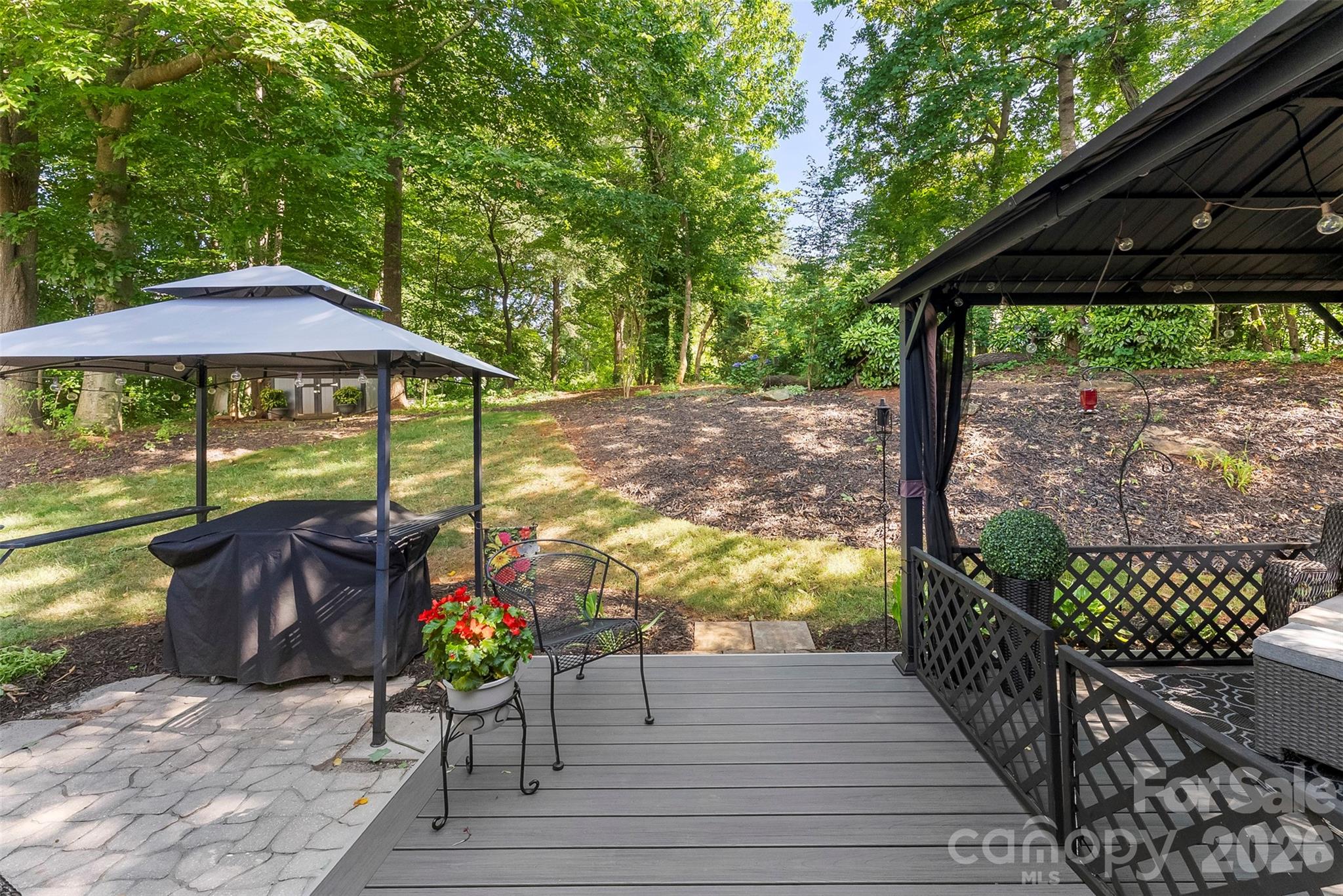 6008 River Garden Court — Lowell