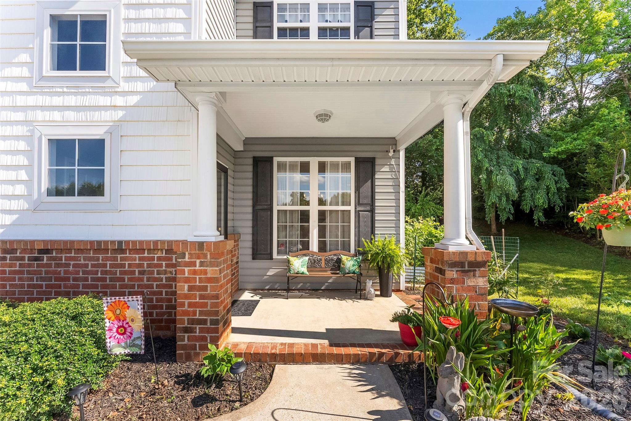 6008 River Garden Court — Lowell