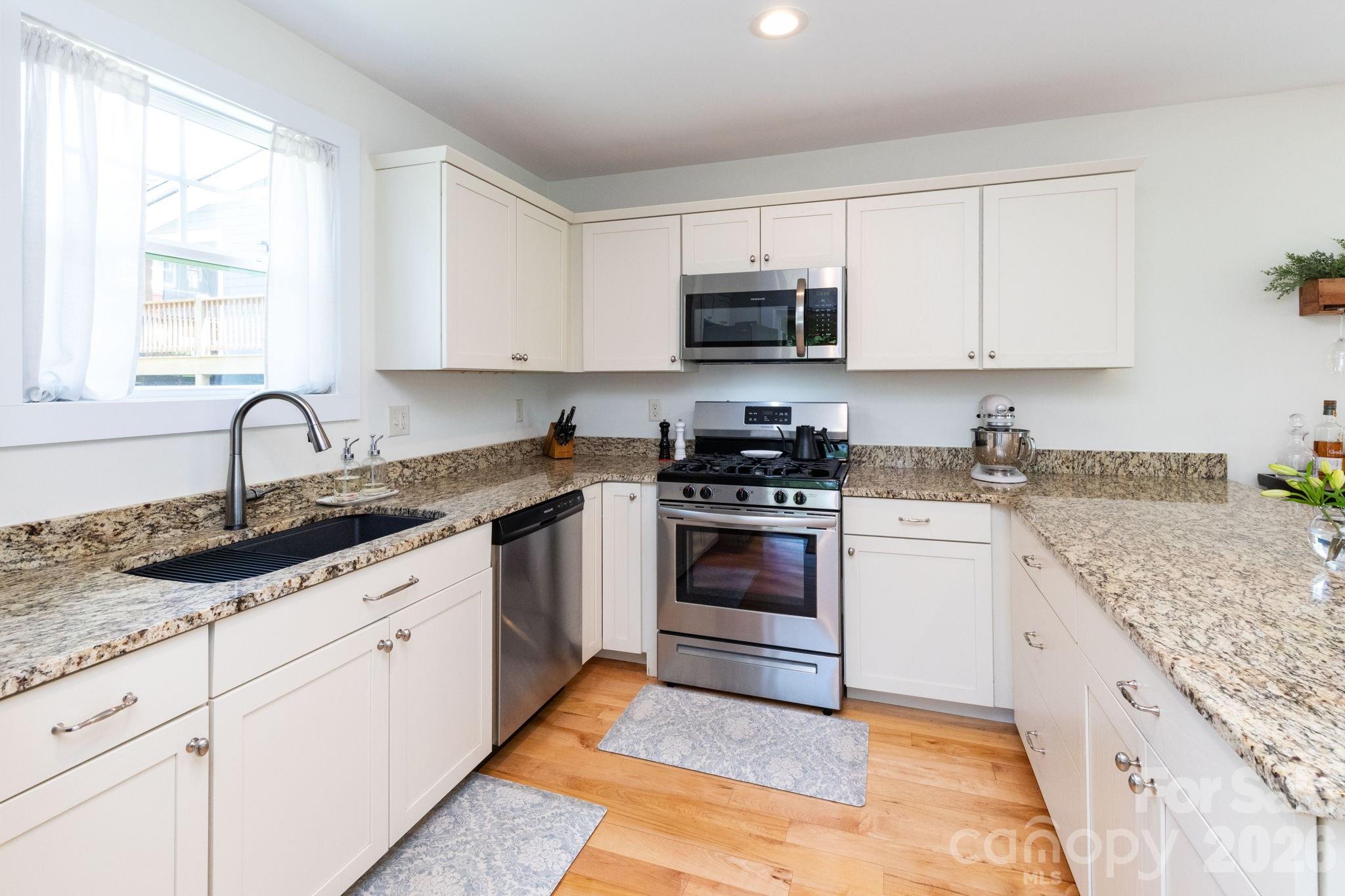 32 Greenwood Fields Drive — Asheville