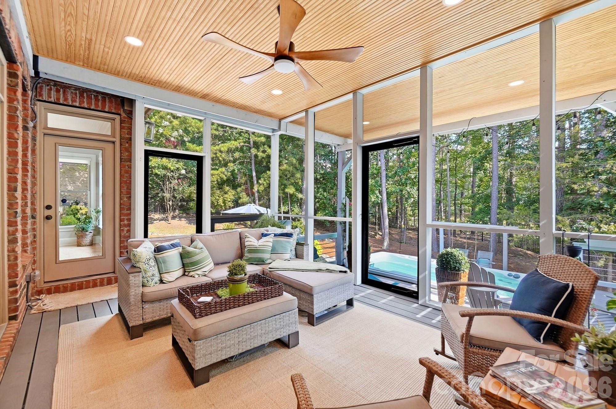 16601 Doves Canyon Lane — Charlotte