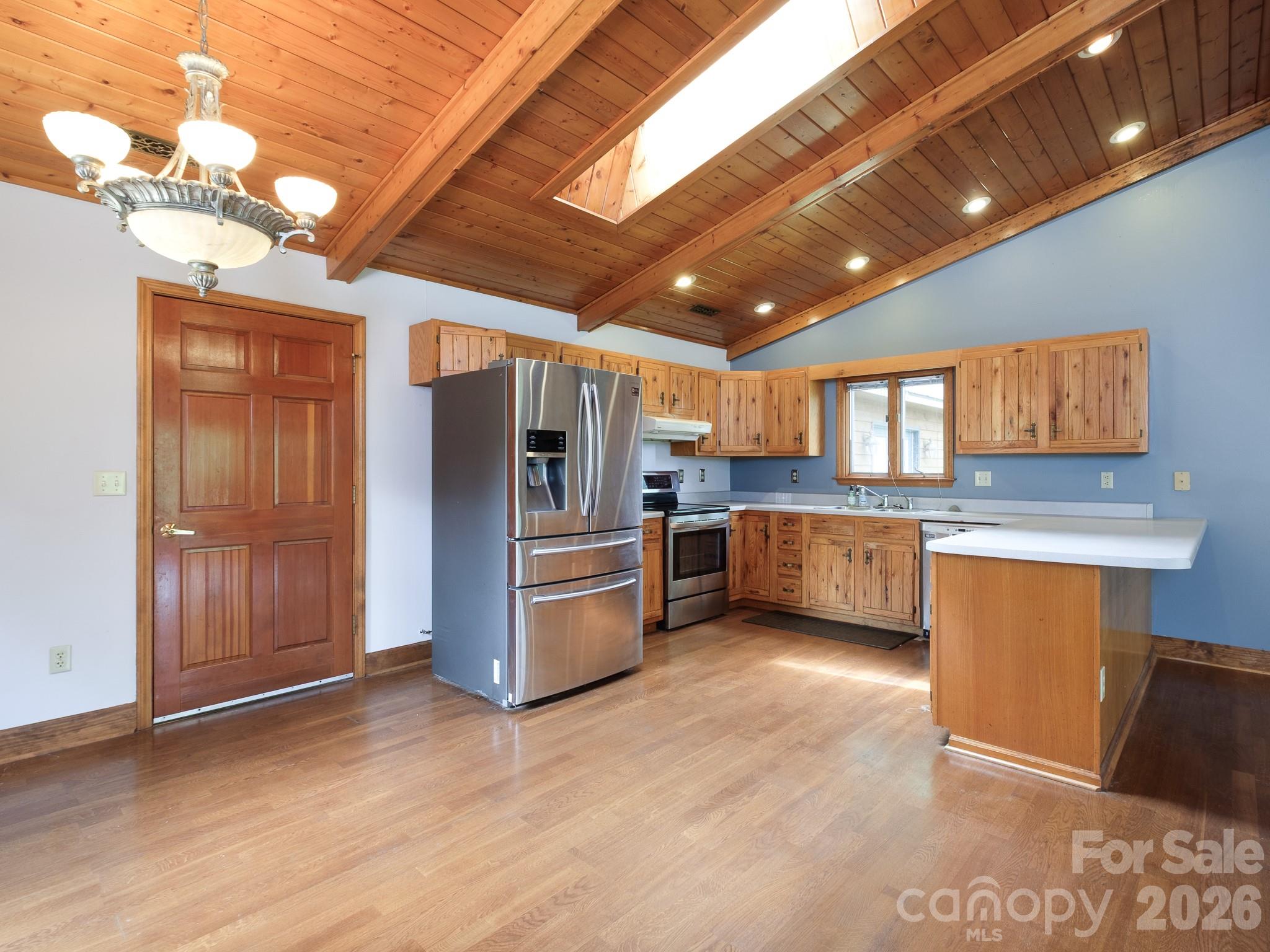332 Island Cove Road — Penrose
