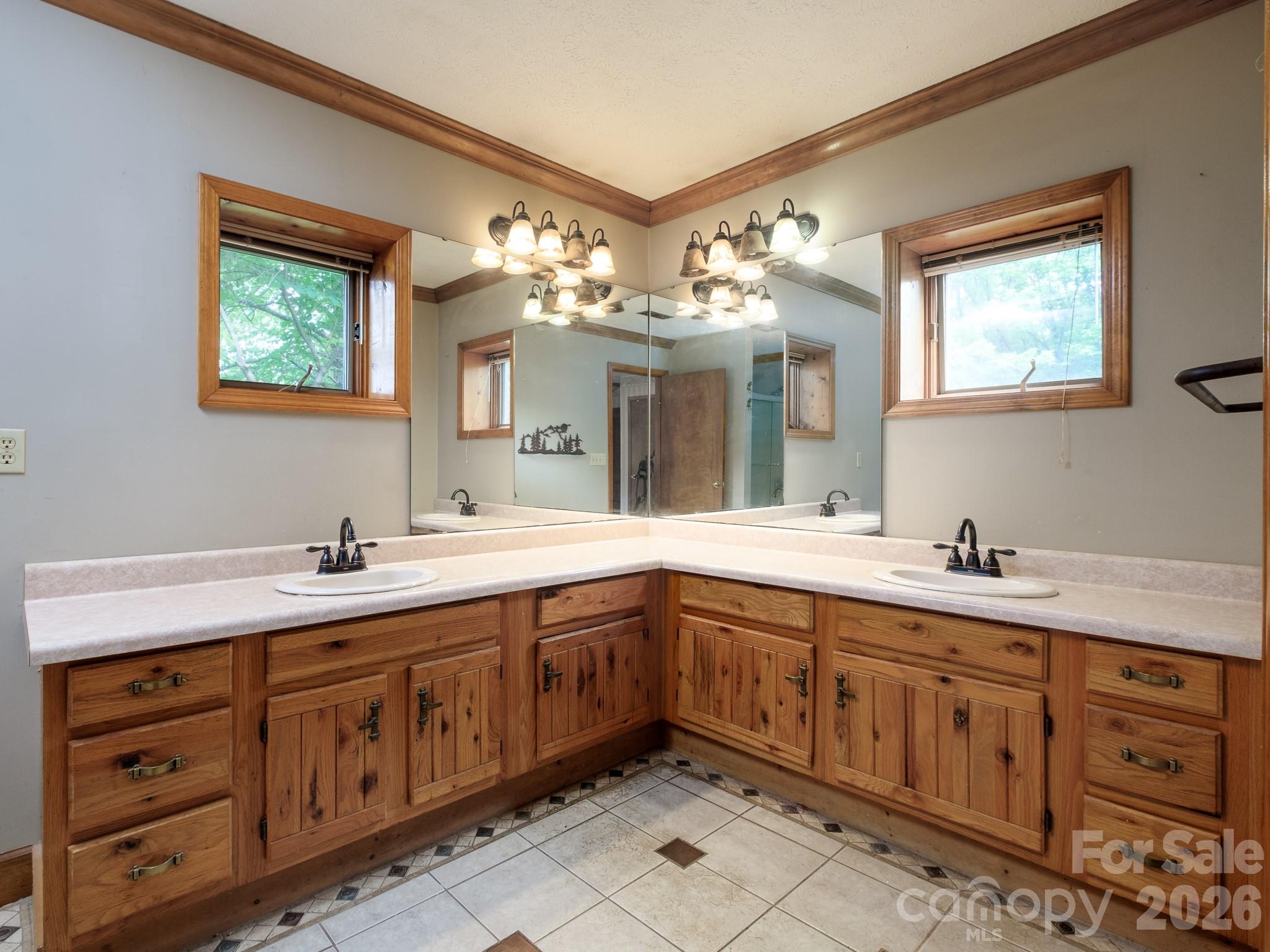 332 Island Cove Road — Penrose
