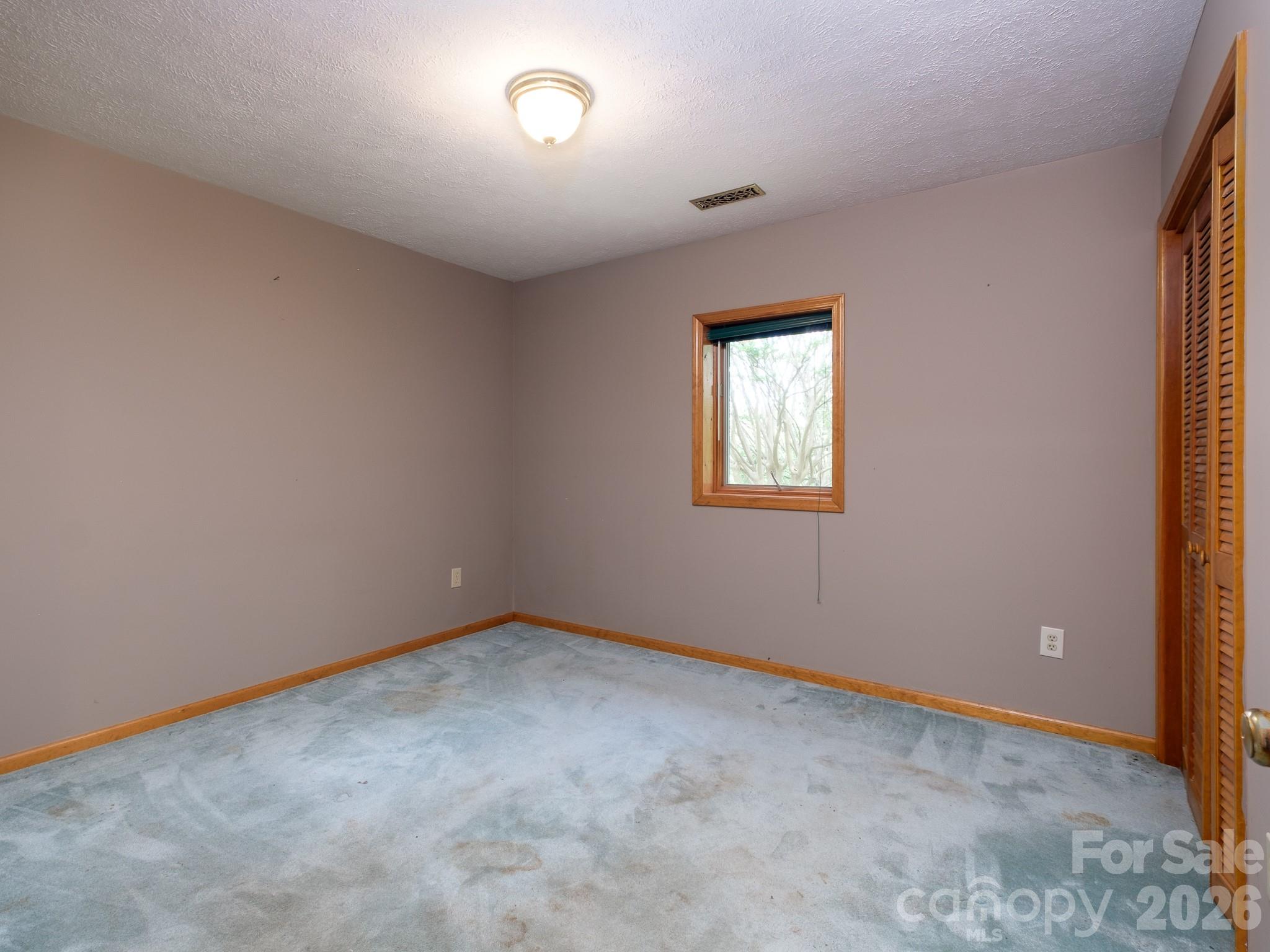 332 Island Cove Road — Penrose