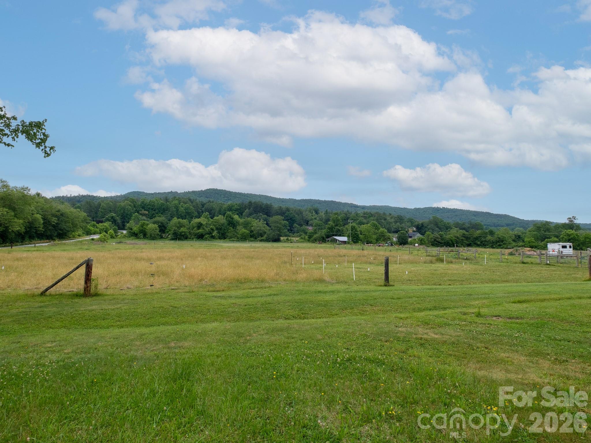 332 Island Cove Road — Penrose