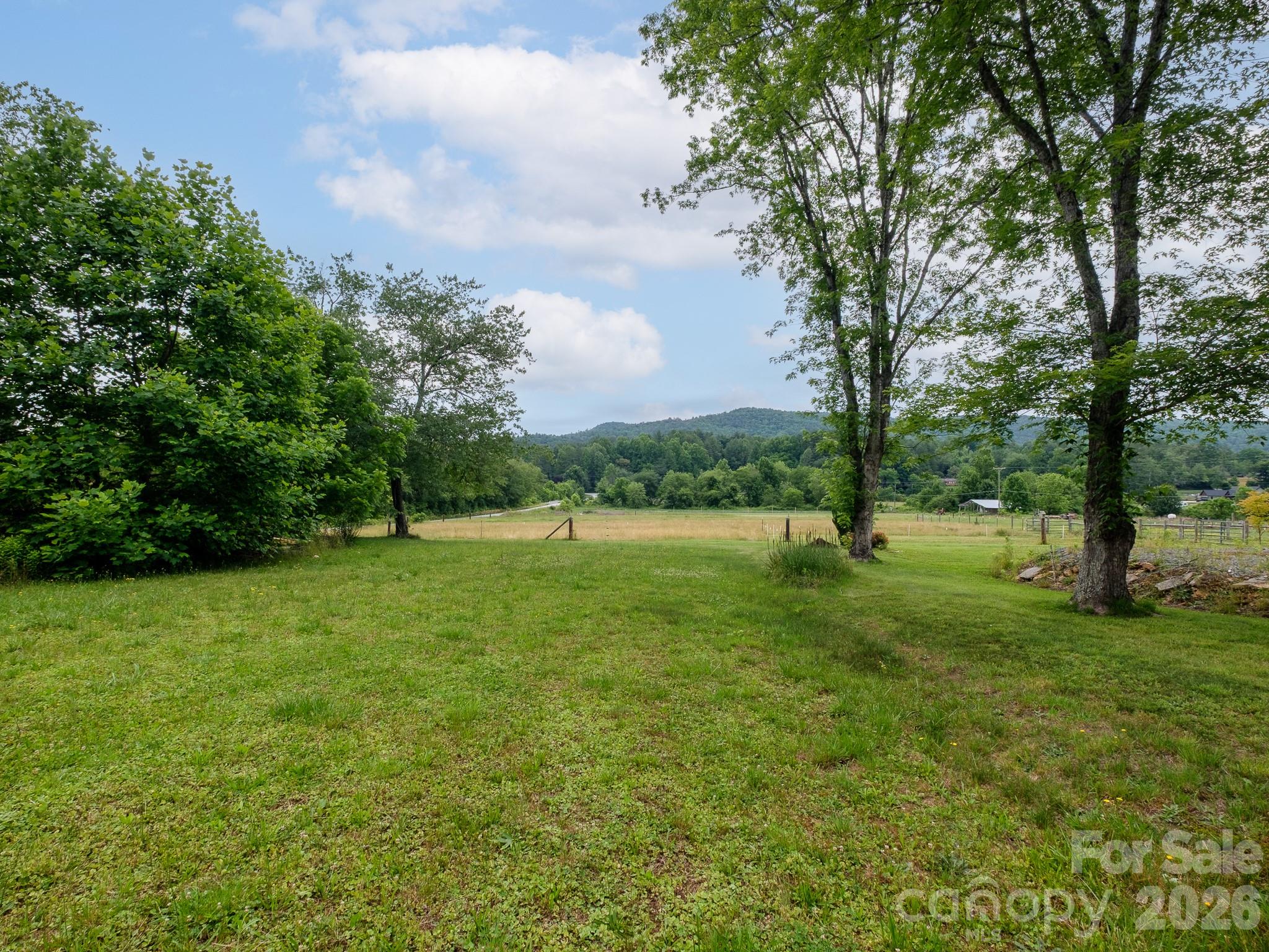 332 Island Cove Road — Penrose