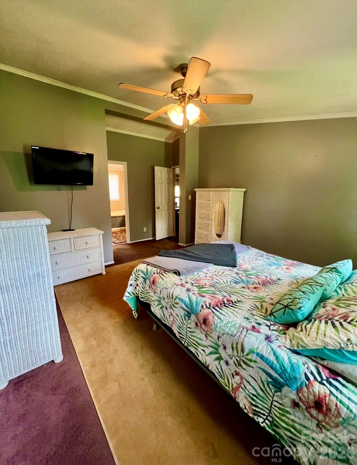 428 E Club Drive — Gastonia