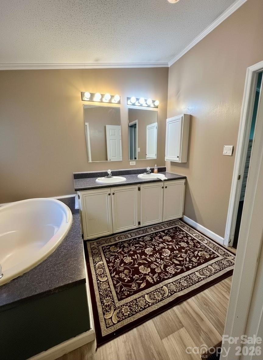 428 E Club Drive — Gastonia
