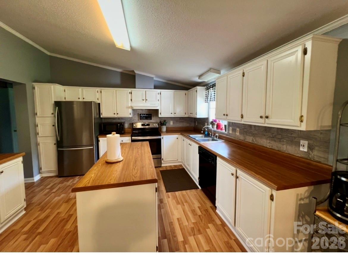 428 E Club Drive — Gastonia
