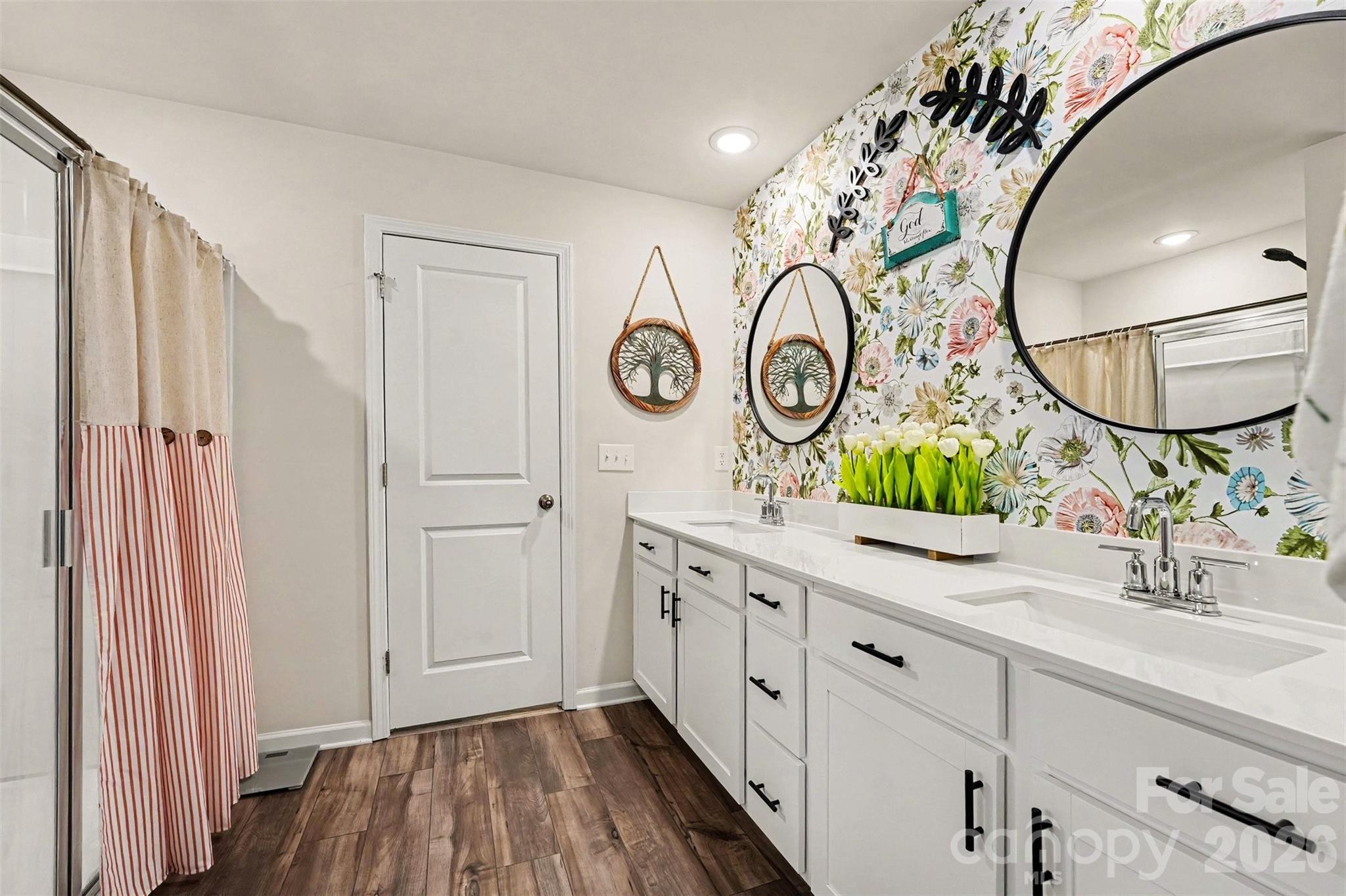 2509 Trollinger Drive — Catawba