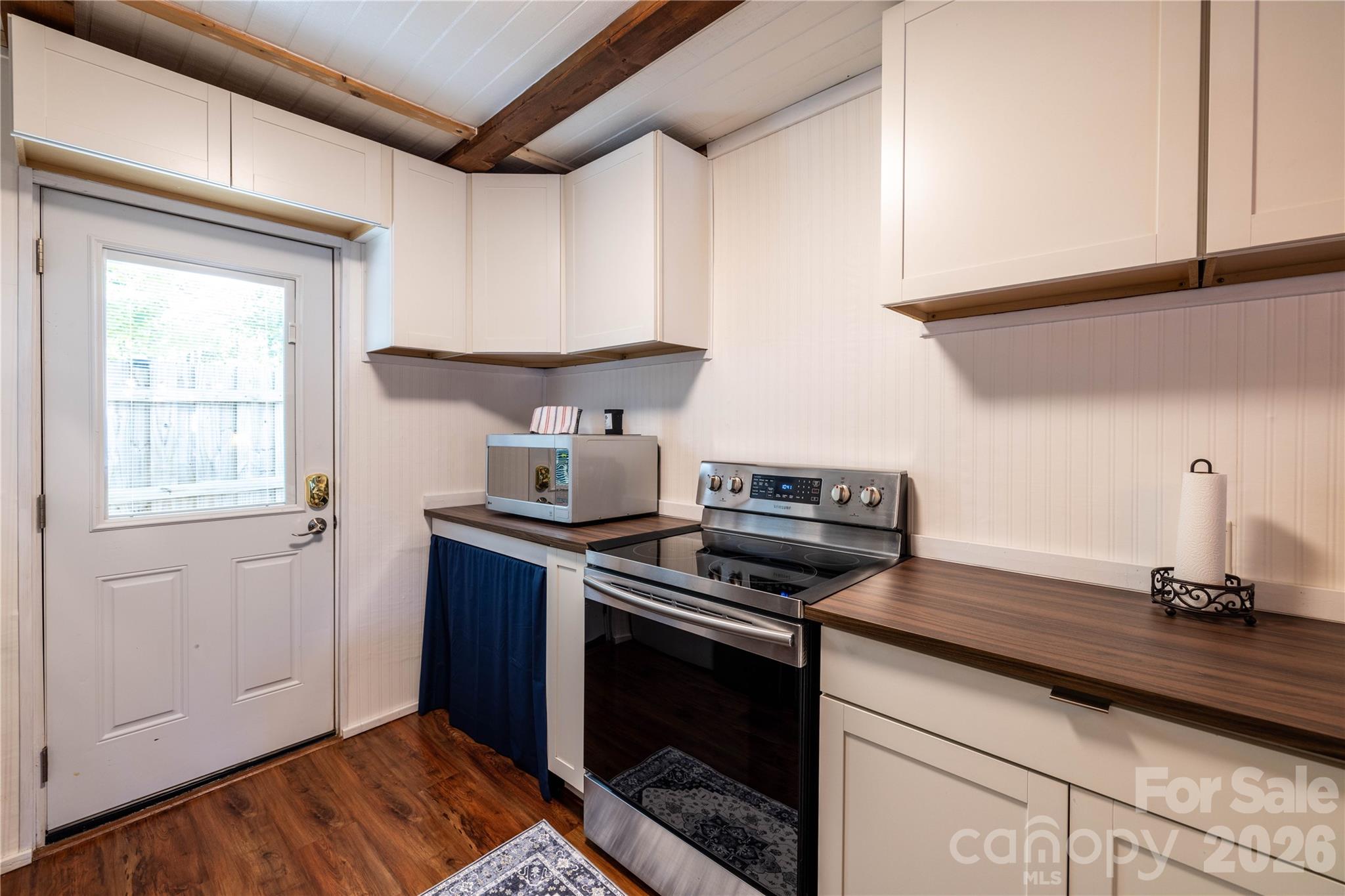 110 & 112 Laurel Ridge Ridge — Mount Gilead