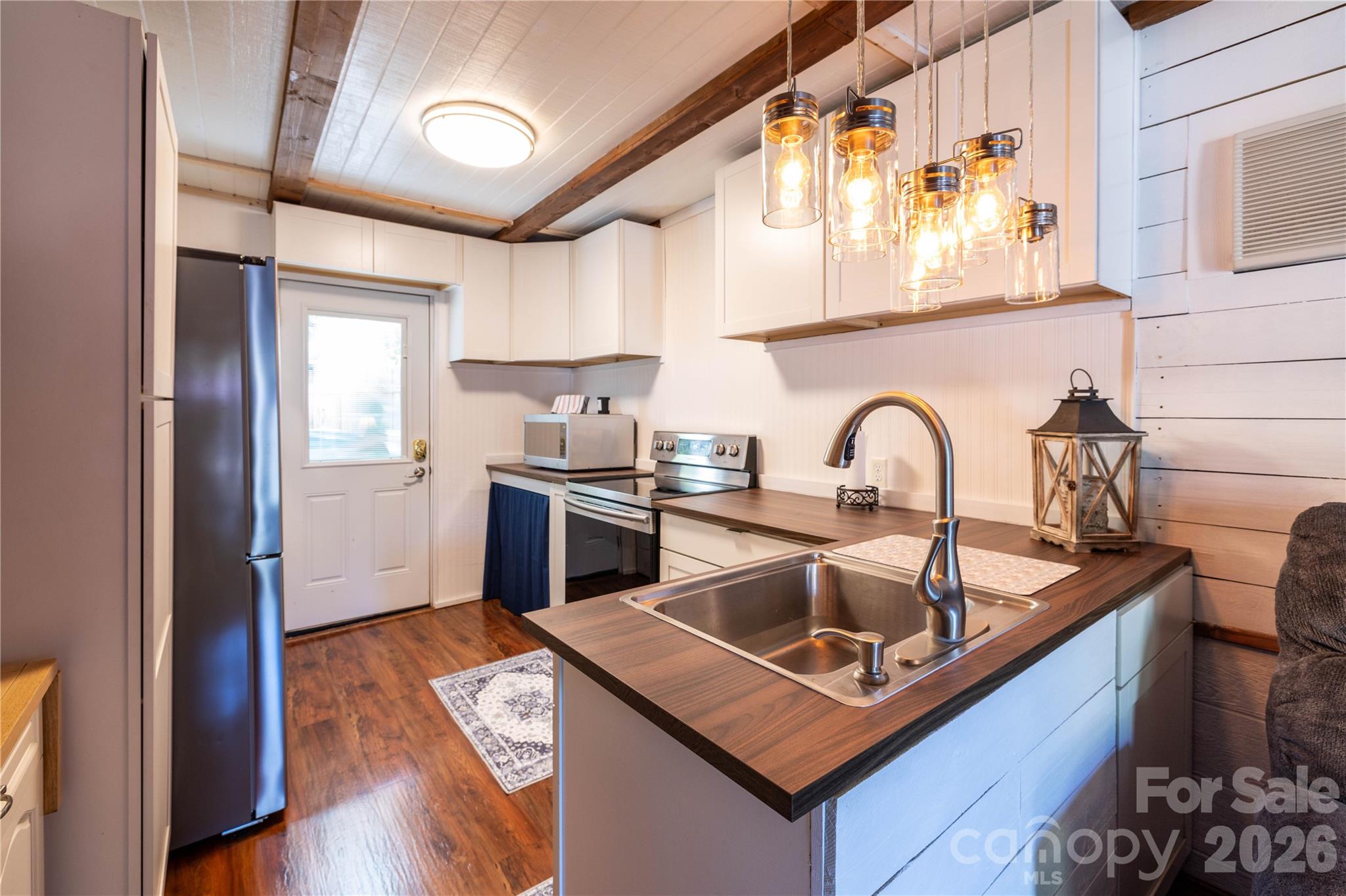 110 & 112 Laurel Ridge Ridge — Mount Gilead