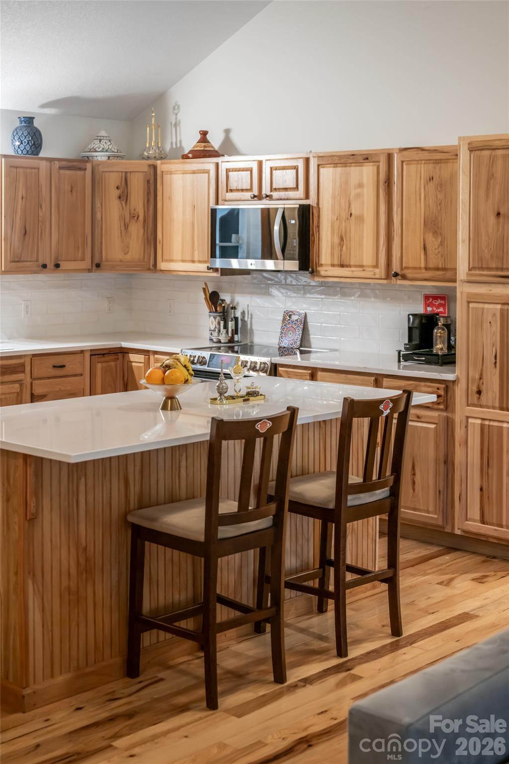 980 S River Road — Sylva