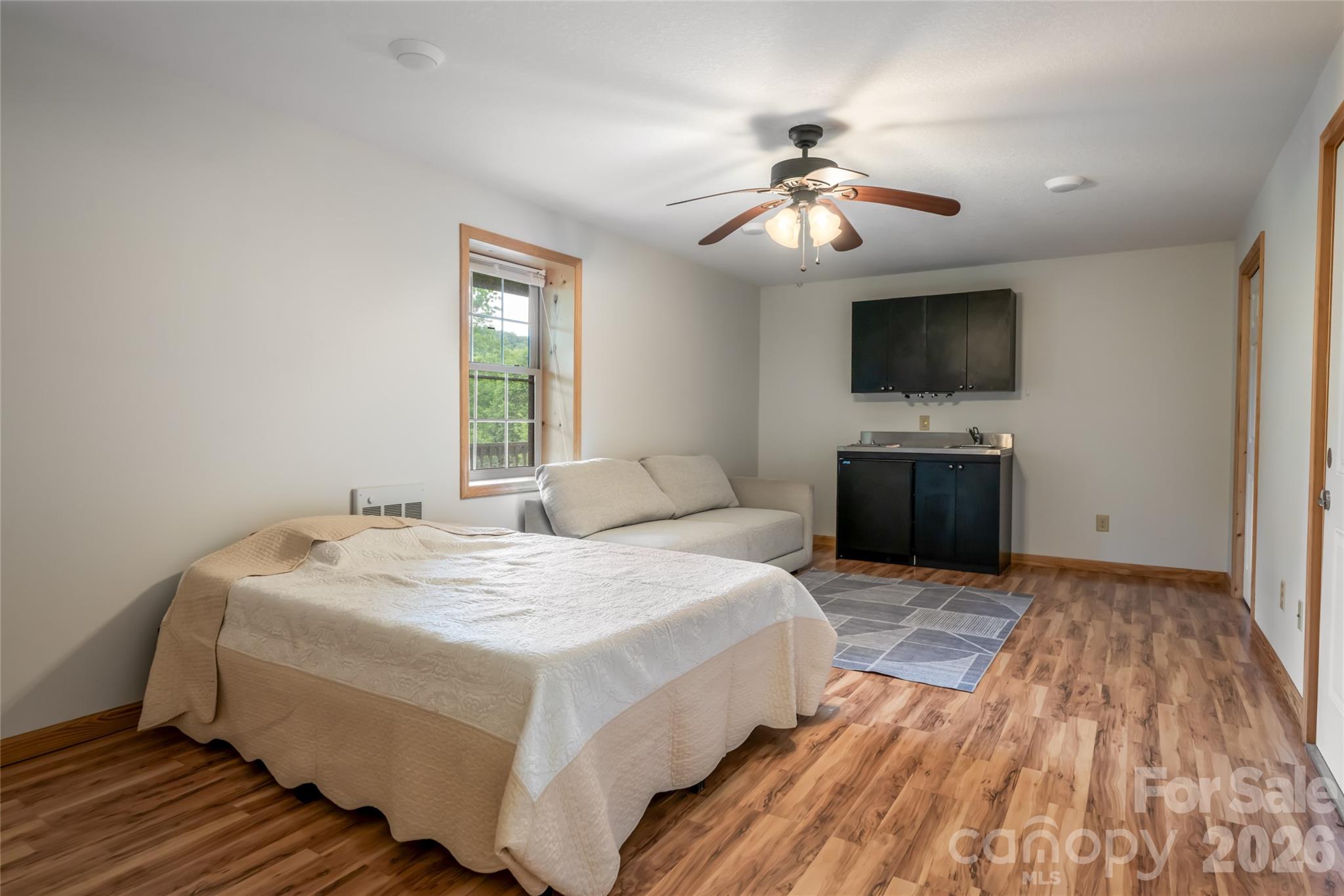 980 S River Road — Sylva