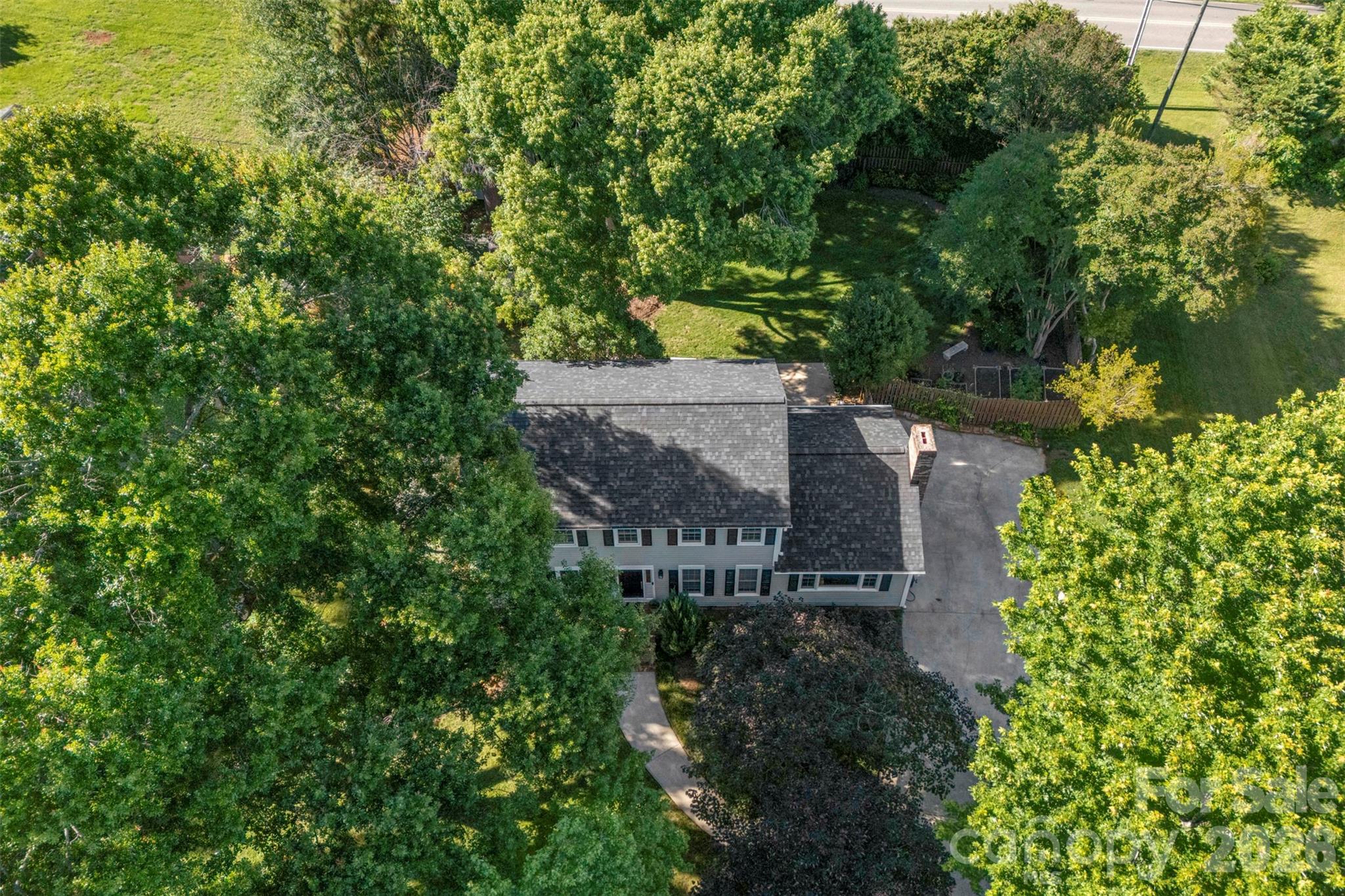 2106 Kings Drive — Gastonia
