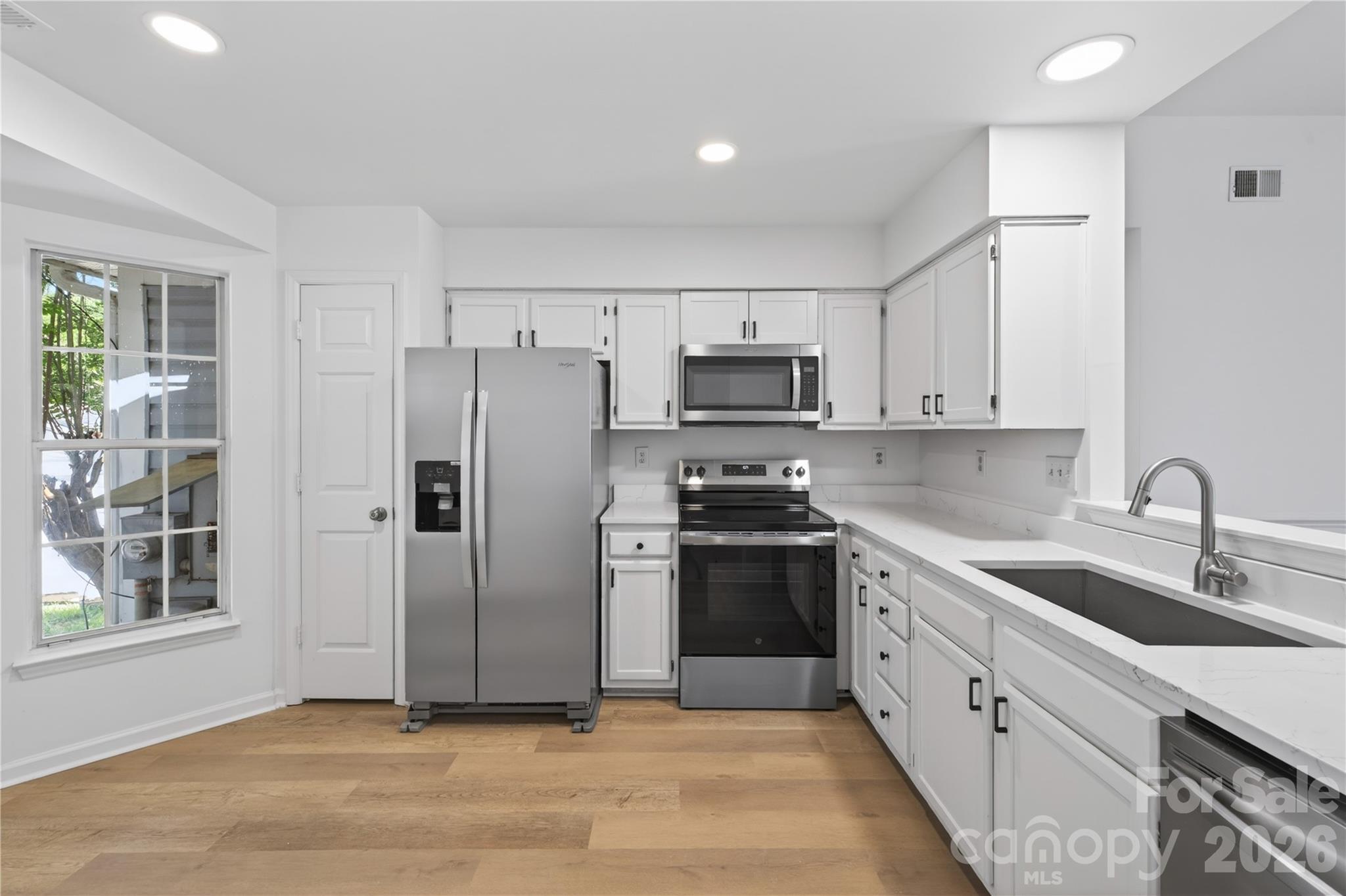 14308 Shale Court — Pineville