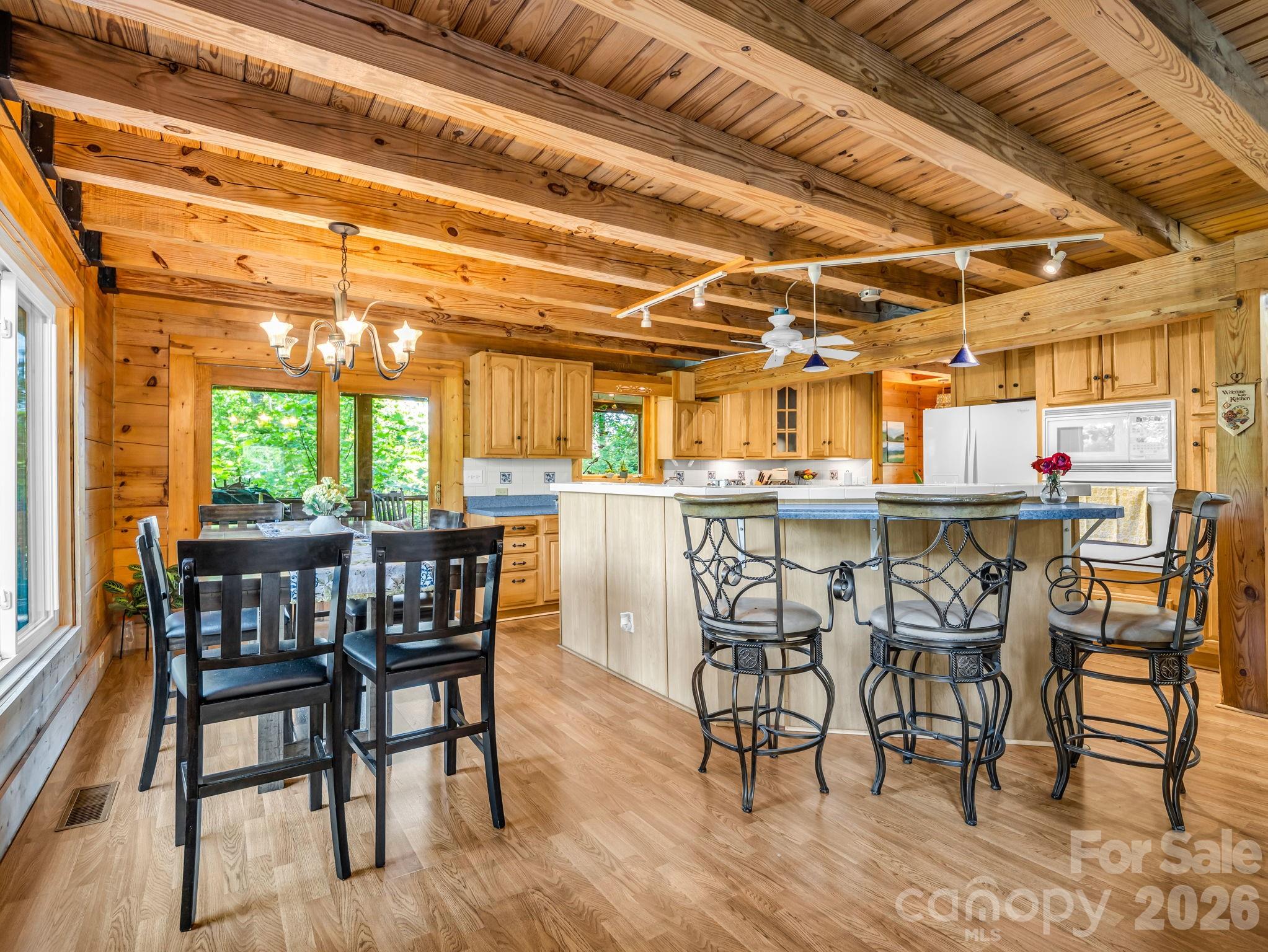247 Woods Road — Spruce Pine