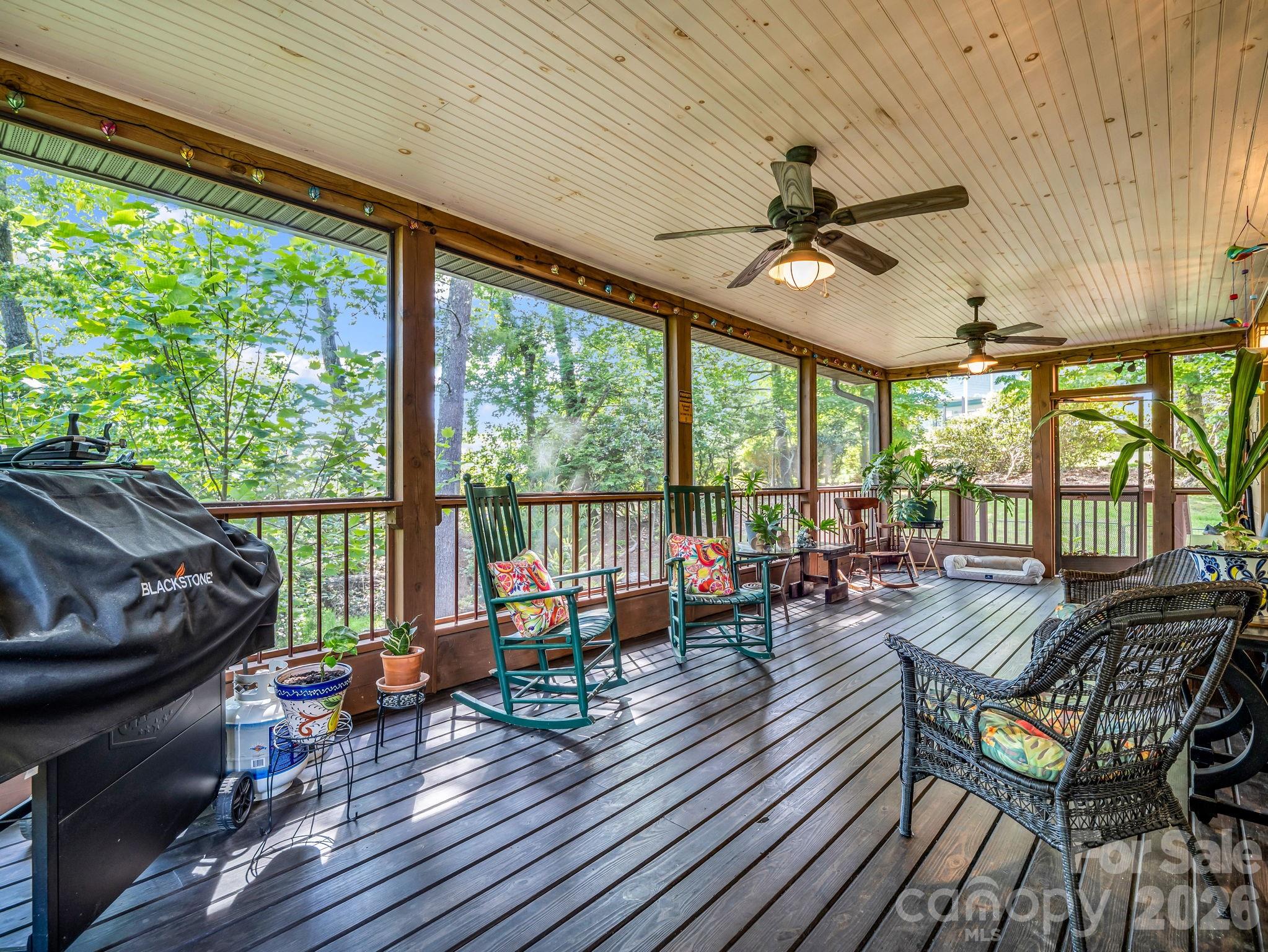 247 Woods Road — Spruce Pine