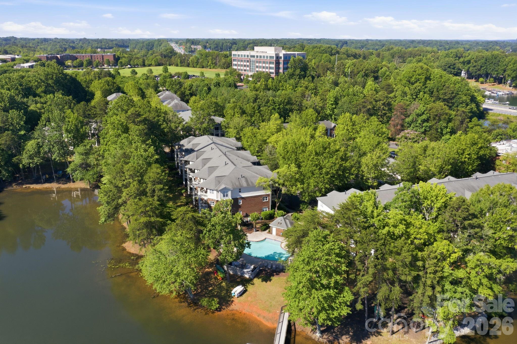 713 Northeast Drive — Davidson