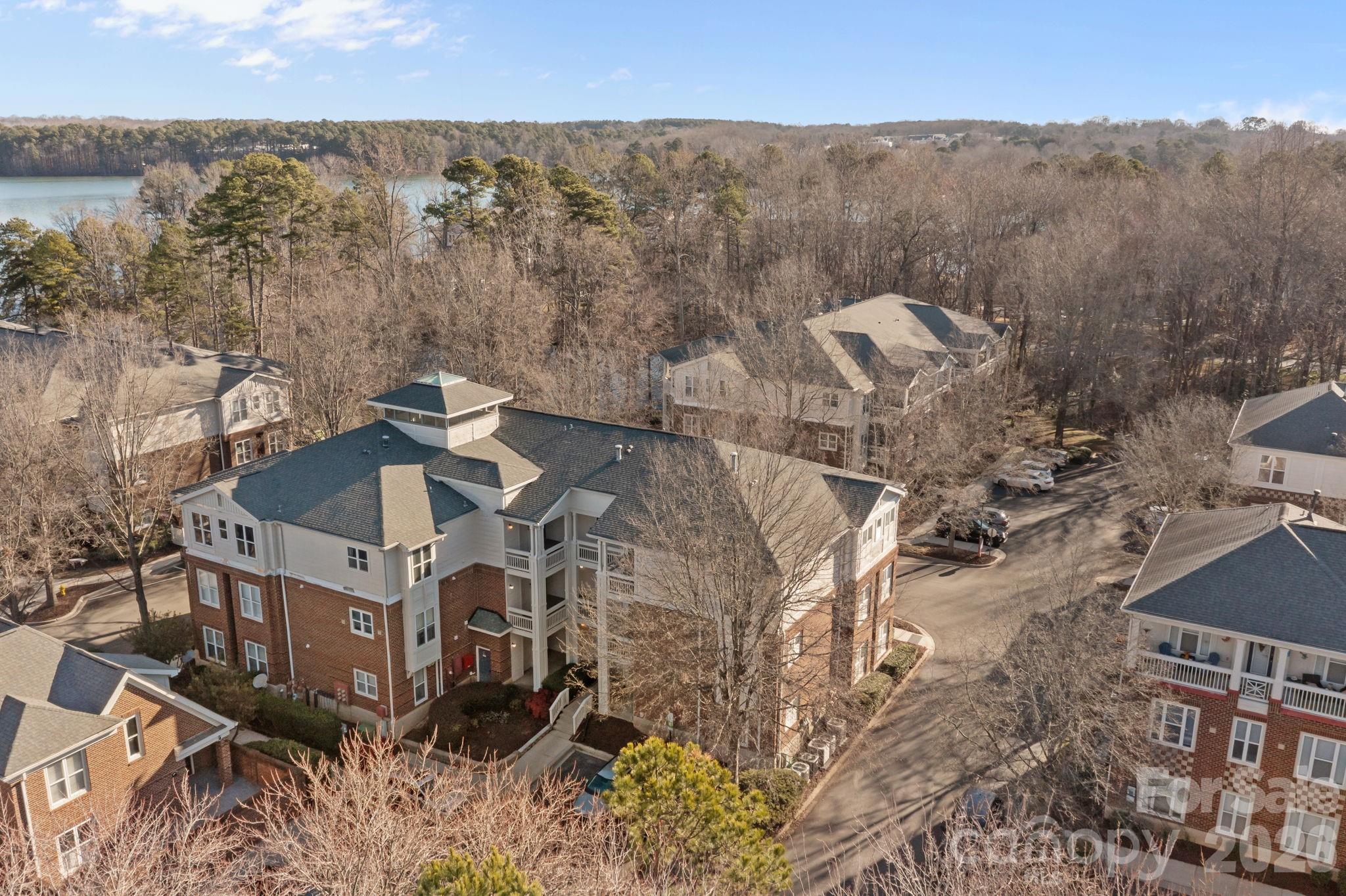 713 Northeast Drive — Davidson