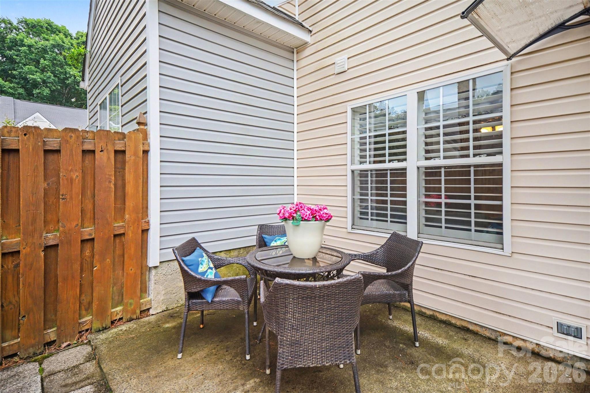 9725 Mattforest Circle — Charlotte