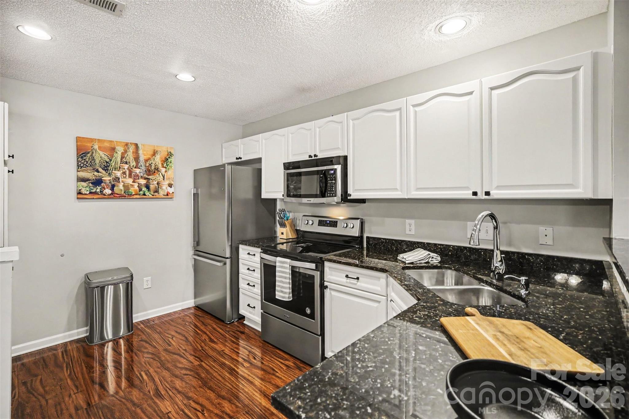 9725 Mattforest Circle — Charlotte