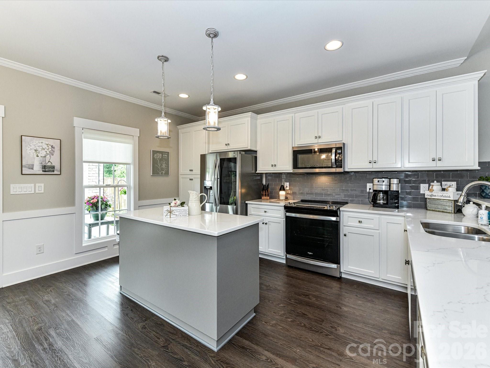 260 Lagoda Drive — Locust