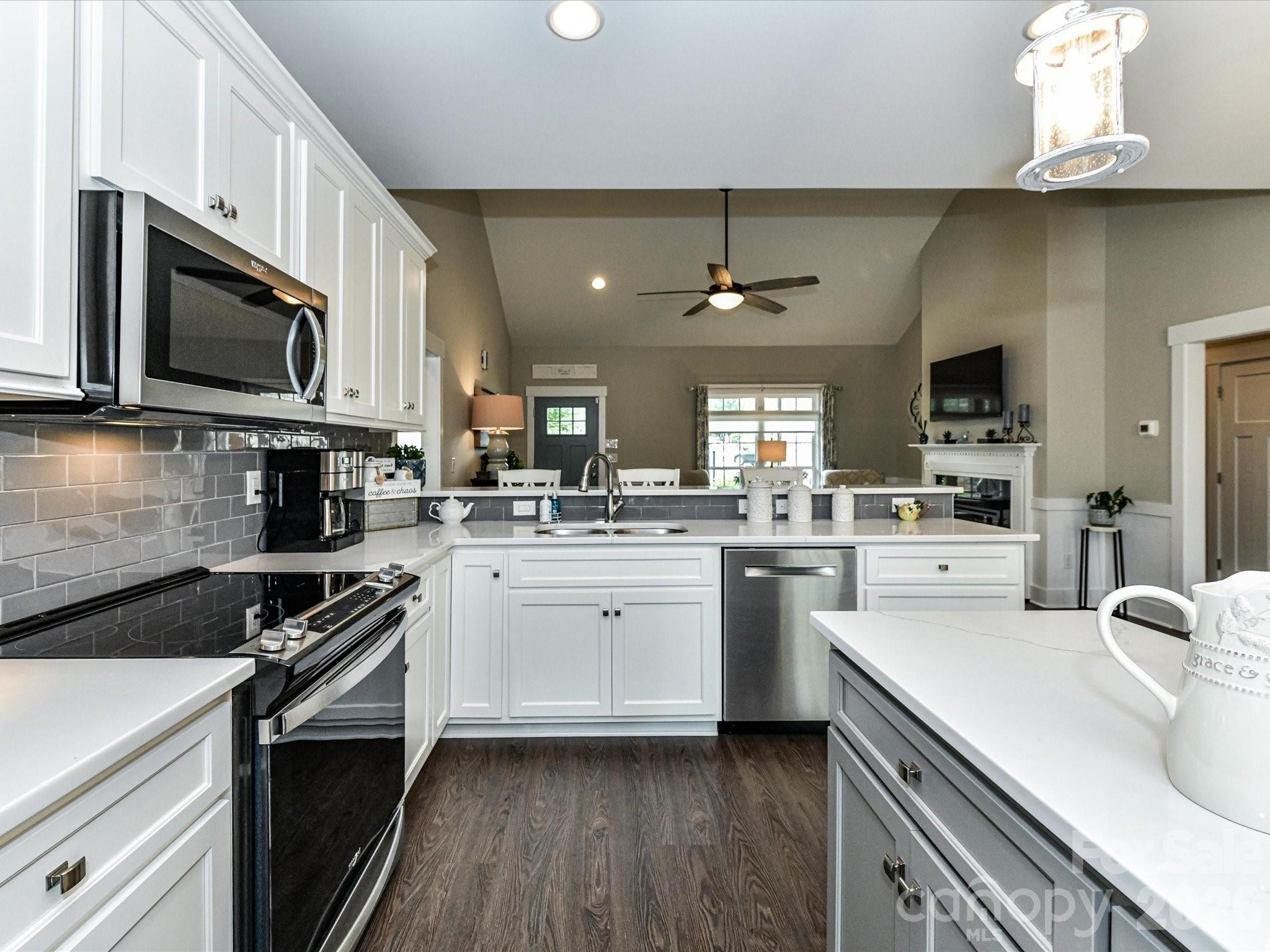 260 Lagoda Drive — Locust