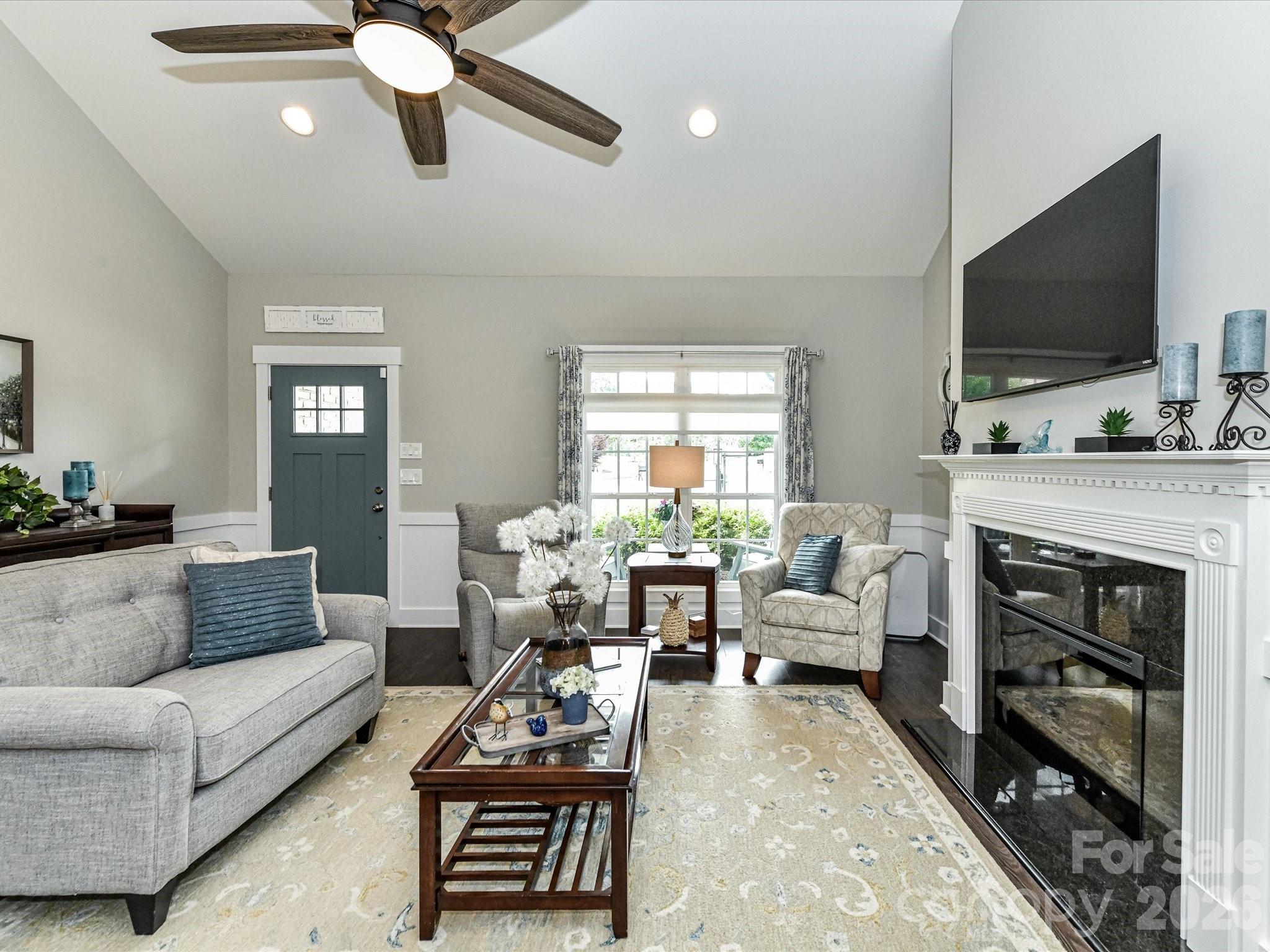 260 Lagoda Drive — Locust