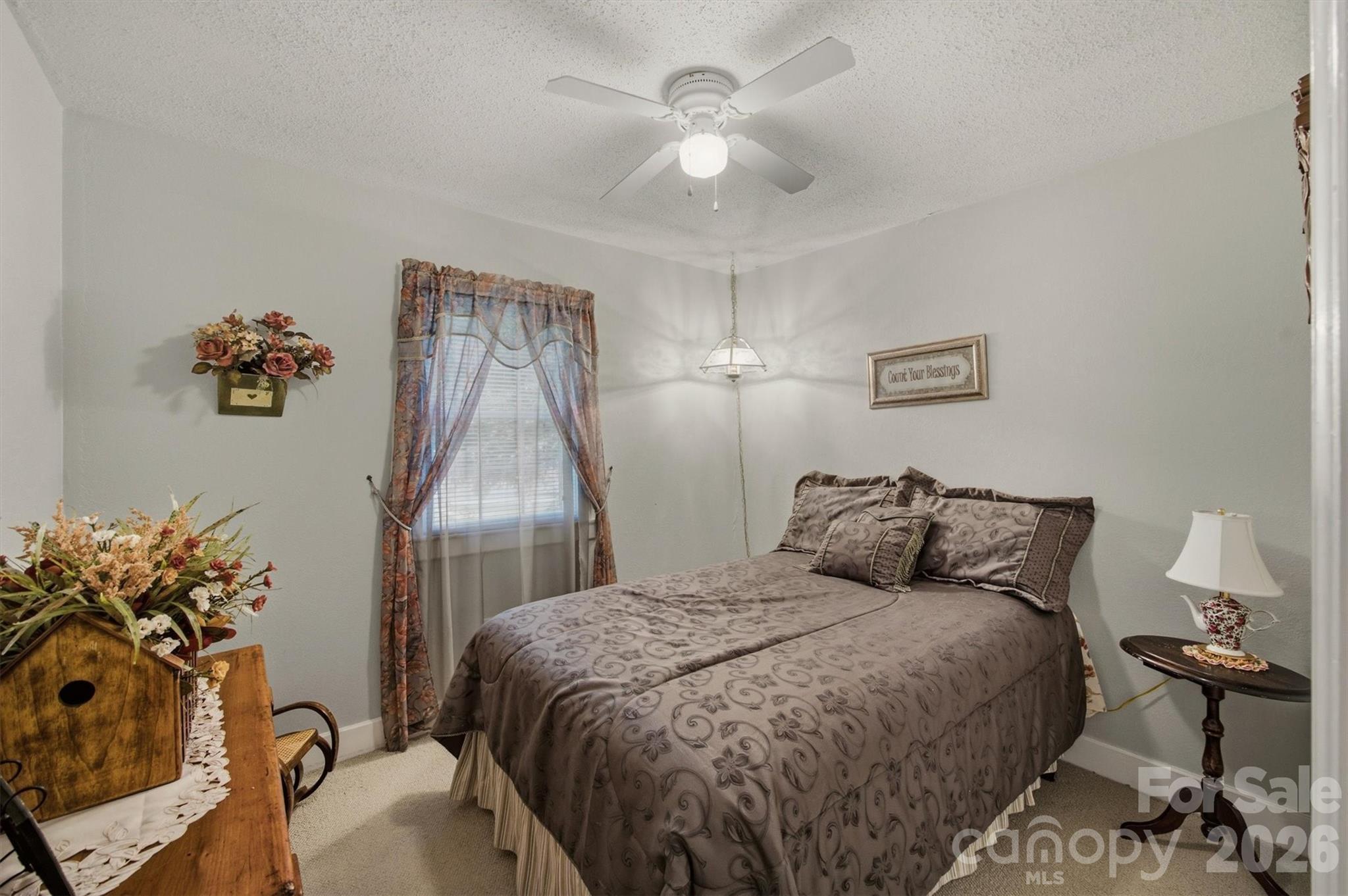 5513 Old Linville Road — Marion