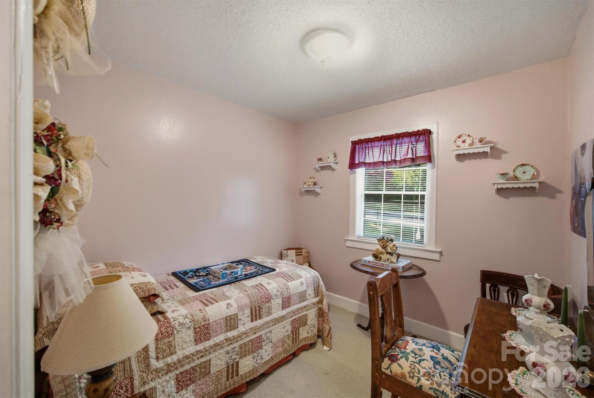 5513 Old Linville Road — Marion