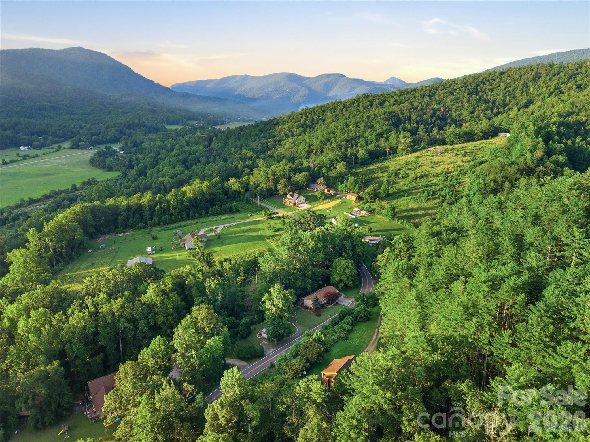 5513 Old Linville Road — Marion