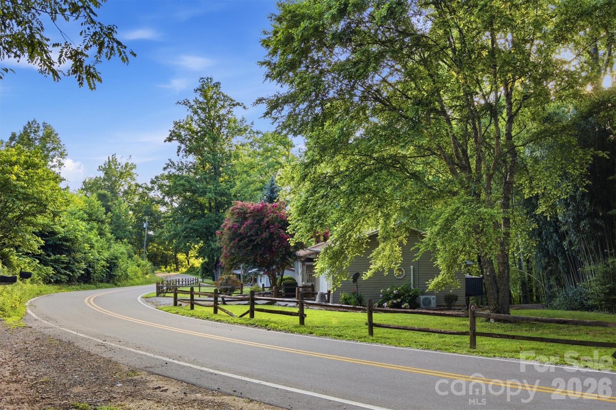 5513 Old Linville Road — Marion