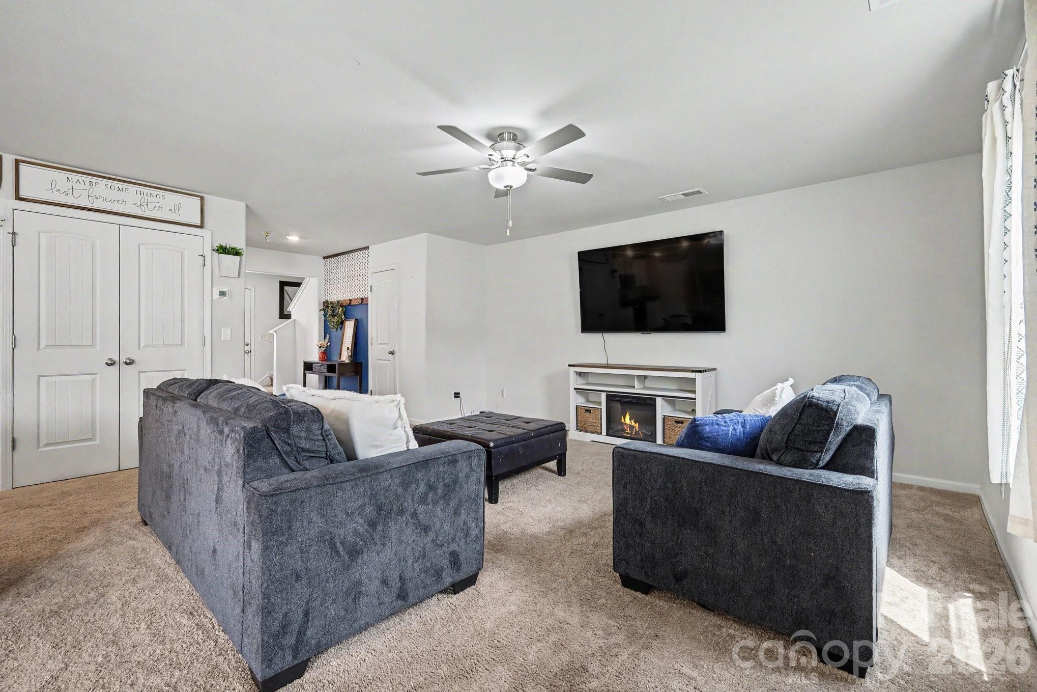 562 Lamorak Place — Richburg