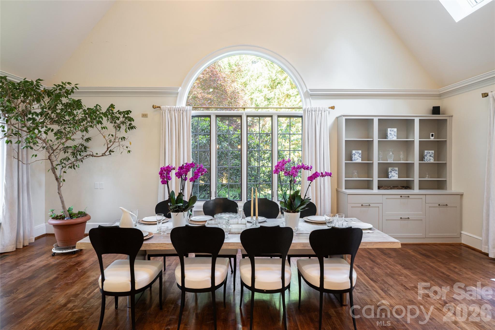 334 Vanderbilt Road — Biltmore Forest