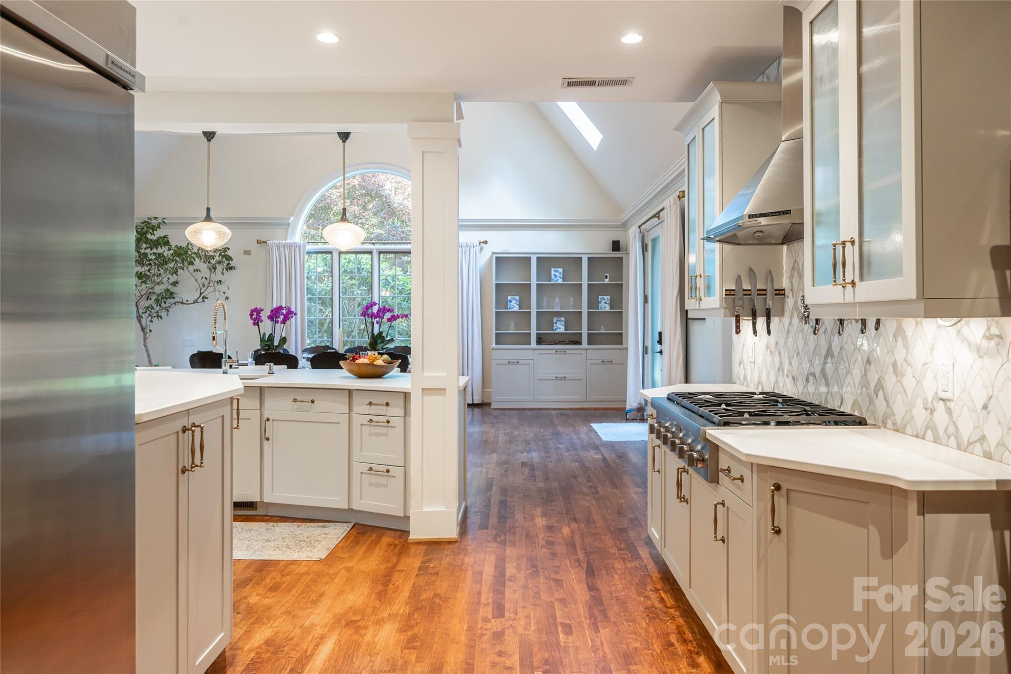 334 Vanderbilt Road — Biltmore Forest