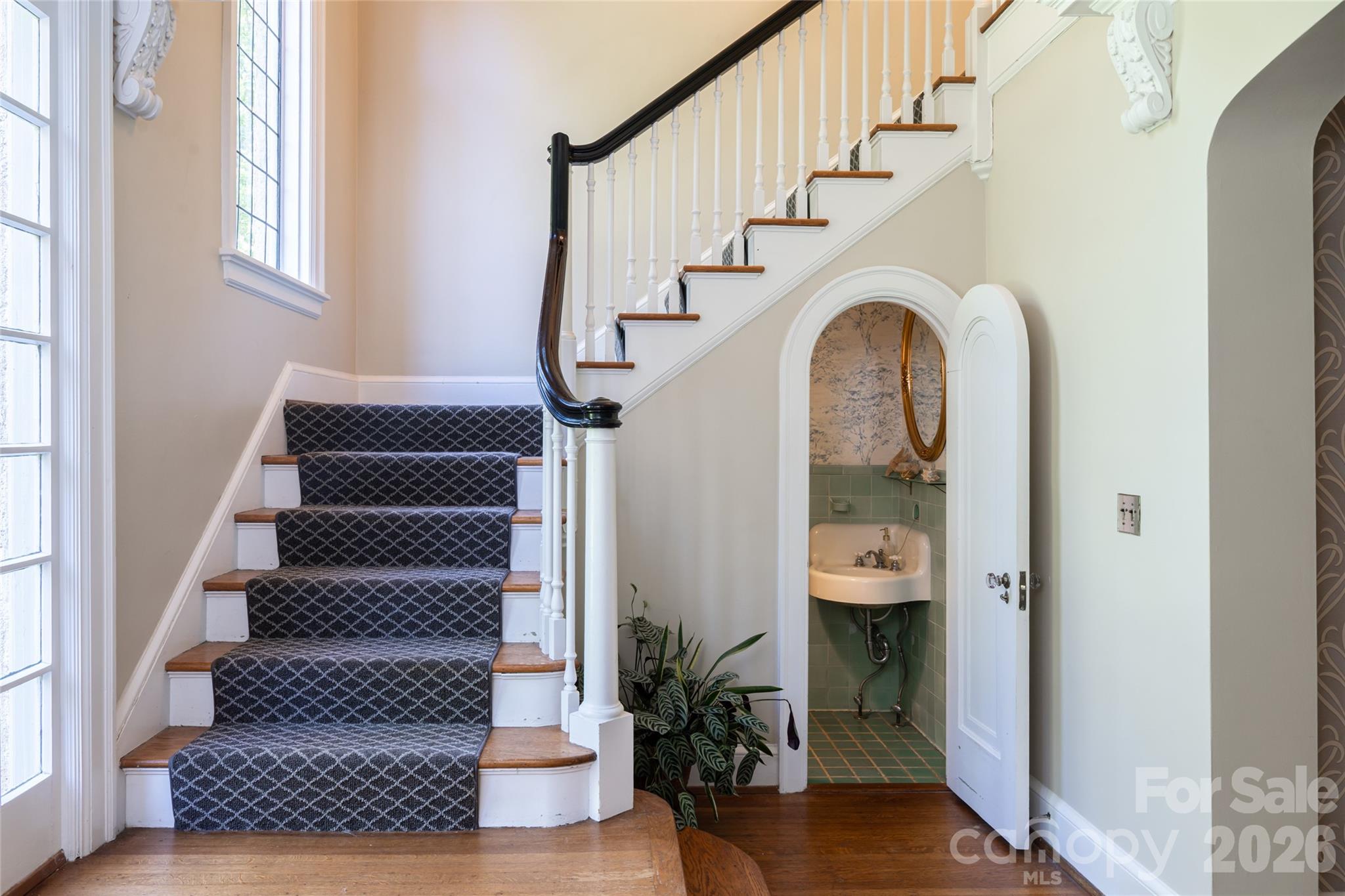 334 Vanderbilt Road — Biltmore Forest